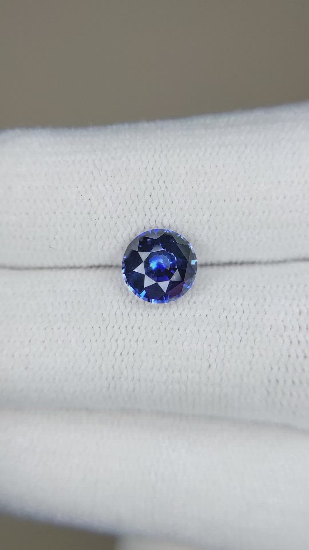 1.85 Ct. Blue Sapphire from Ceylon (Sri Lanka) Size Video