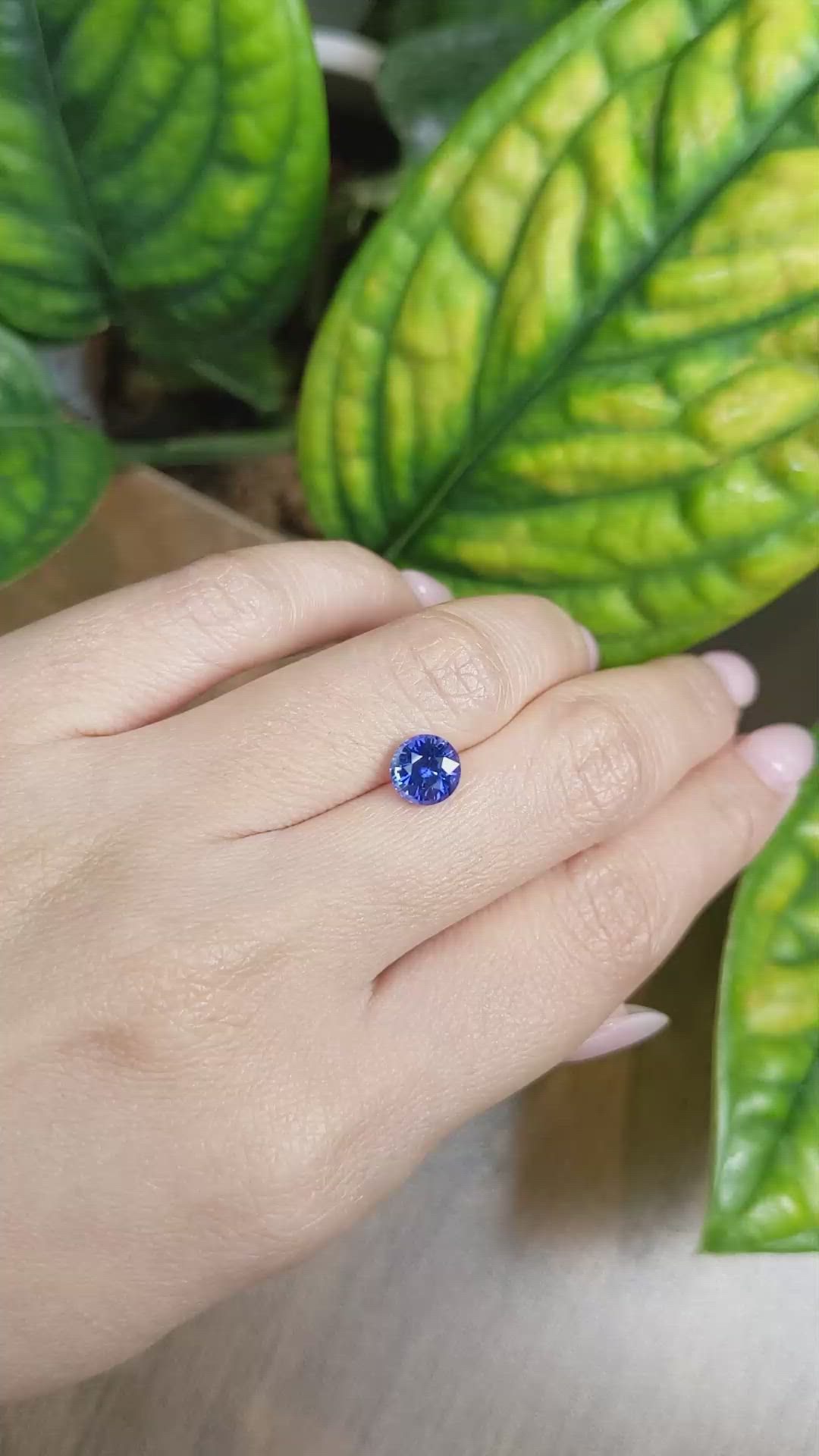 2.07 Ct. Blue Sapphire from Ceylon (Sri Lanka) Size Video