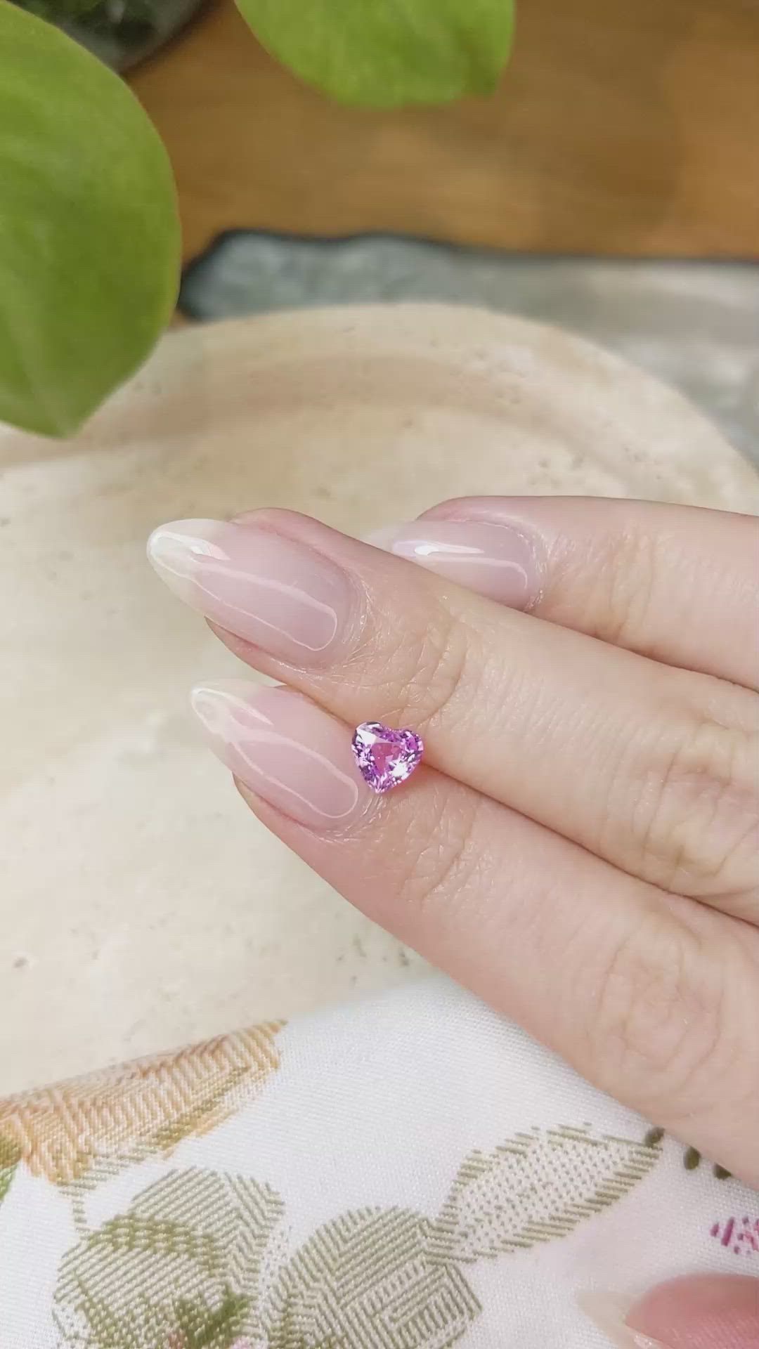 1.02 Ct. Pink Sapphire from Ceylon (Sri Lanka) Size Video