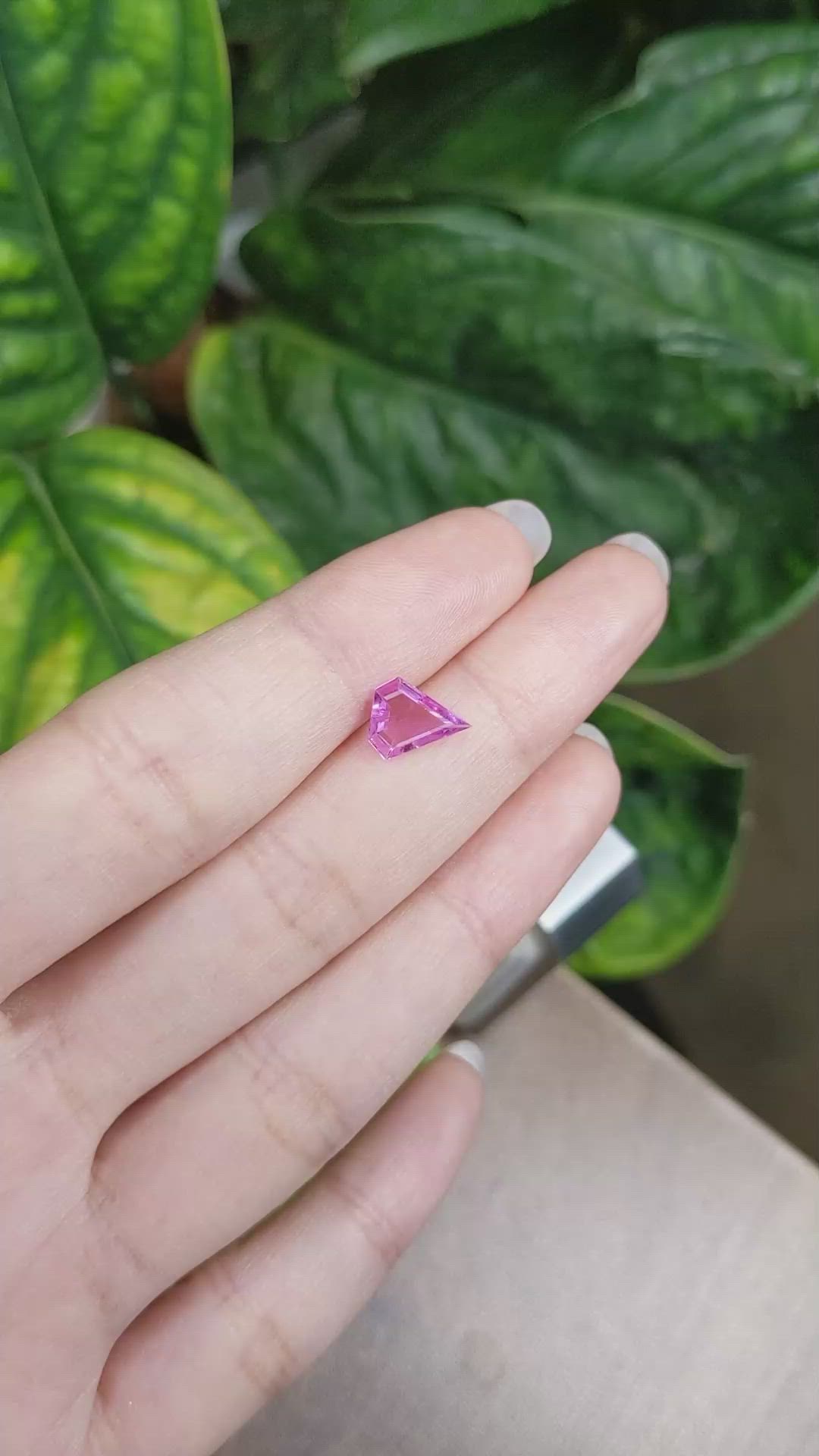 1.12 Ct. Pink Sapphire from Ceylon (Sri Lanka) Size Video