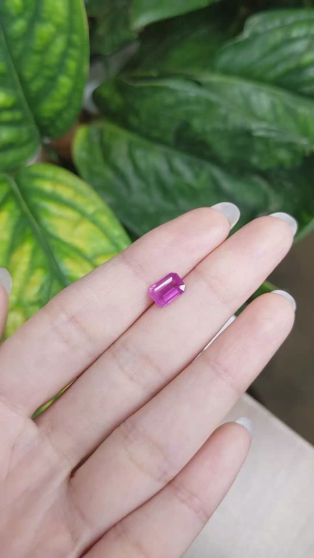 1.73 Ct. Pink Sapphire from Ceylon (Sri Lanka) Size Video
