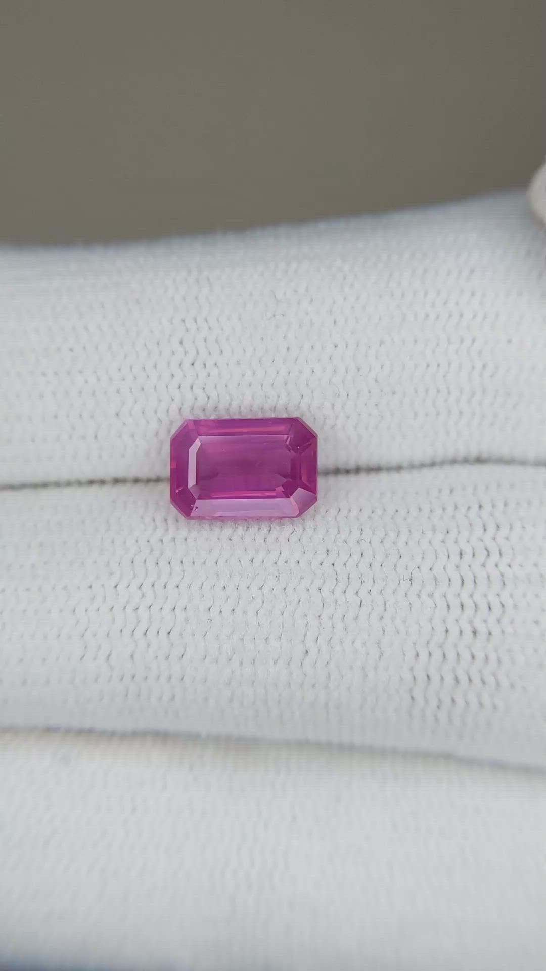 1.73 Ct. Pink Sapphire from Ceylon (Sri Lanka) Size Video