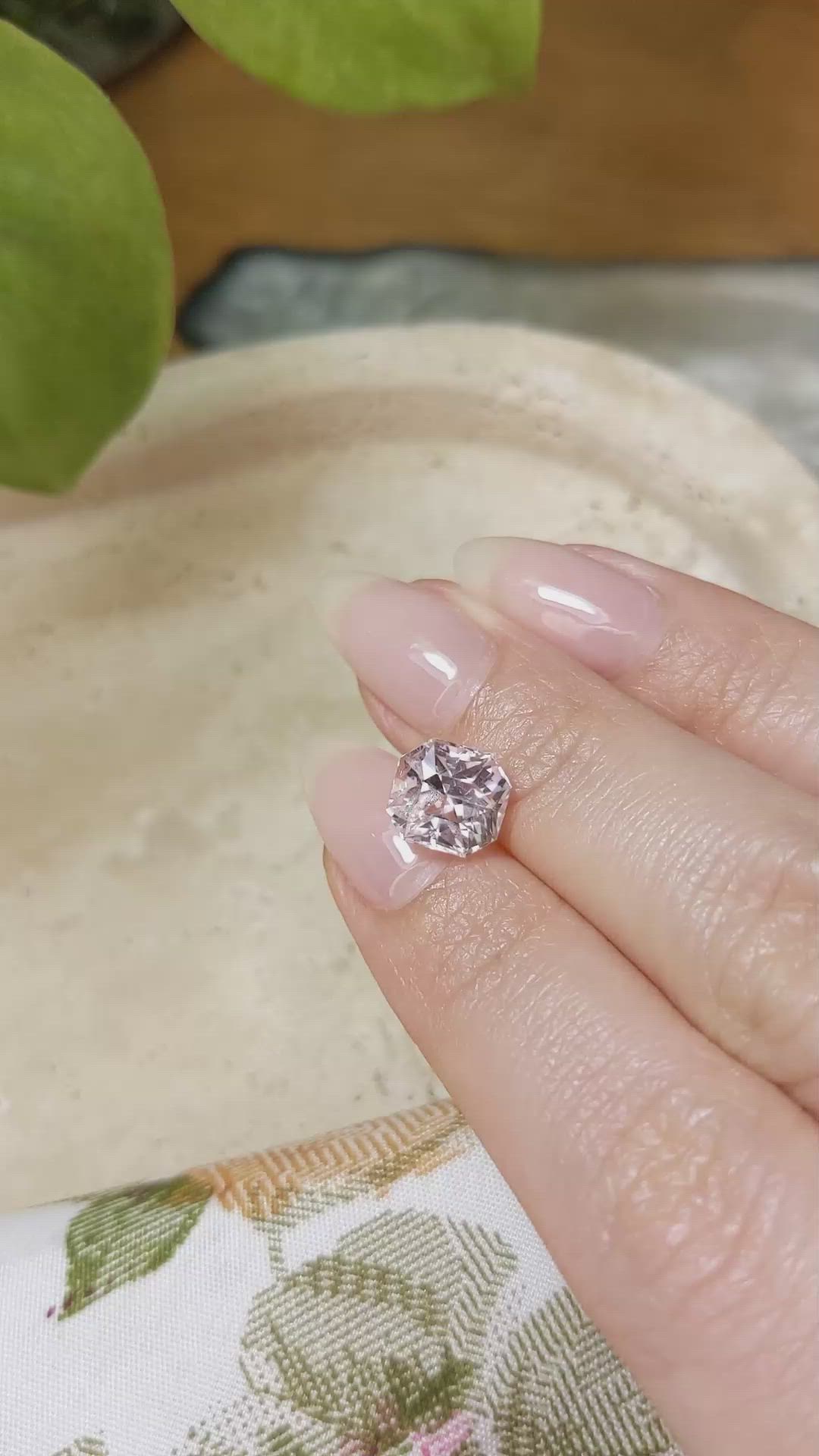 3.44 Ct. Pink Sapphire from Ceylon (Sri Lanka) Size Video