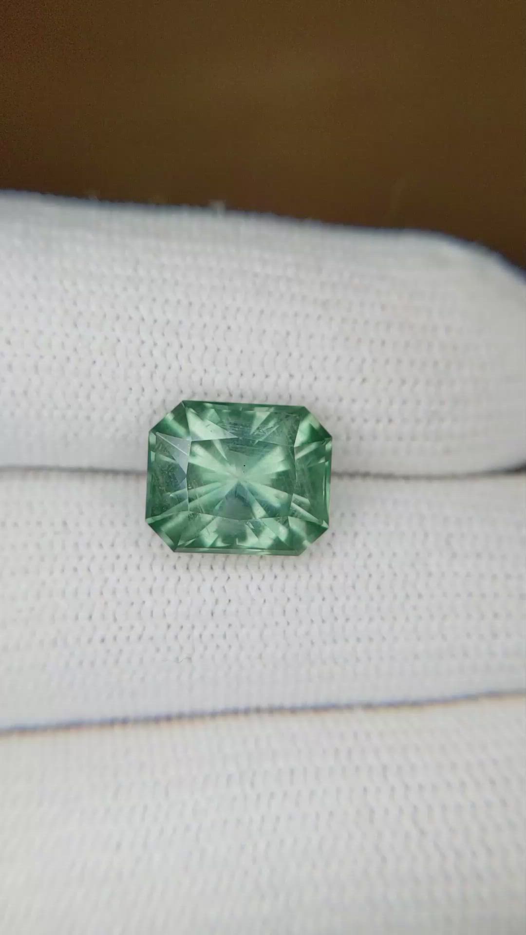 4.64 Ct. Bluish Green Sapphire from Montana Size Video