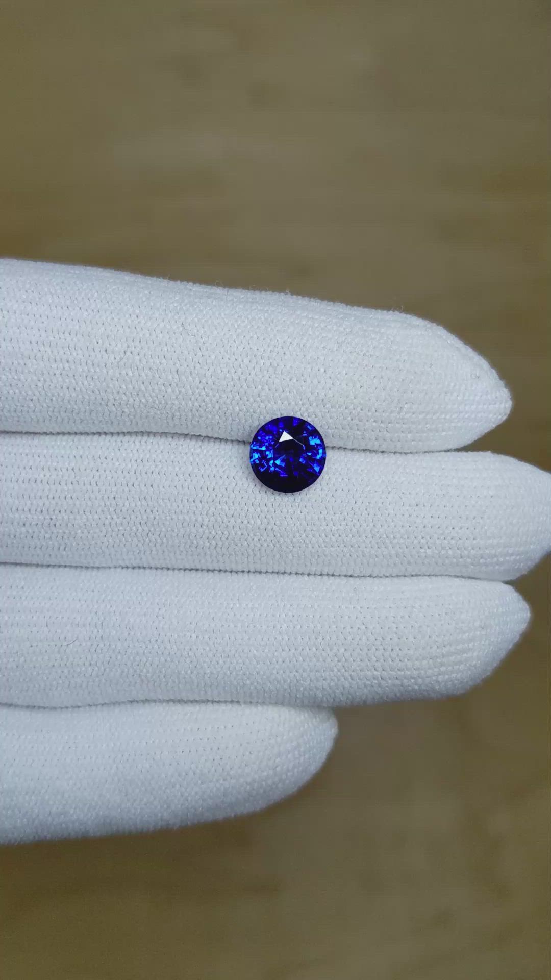 2.52 Ct. Blue Sapphire from Ceylon (Sri Lanka) Size Video