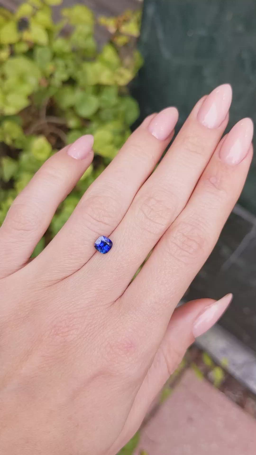 1.01 Ct. Blue Sapphire from Ceylon (Sri Lanka) Size Video