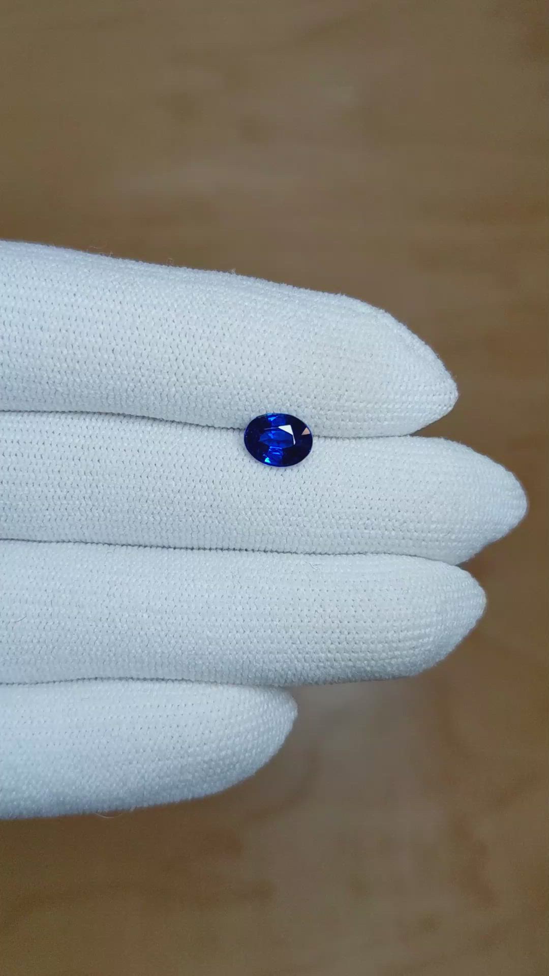 1.12 Ct. Blue Sapphire from Ceylon (Sri Lanka) Size Video