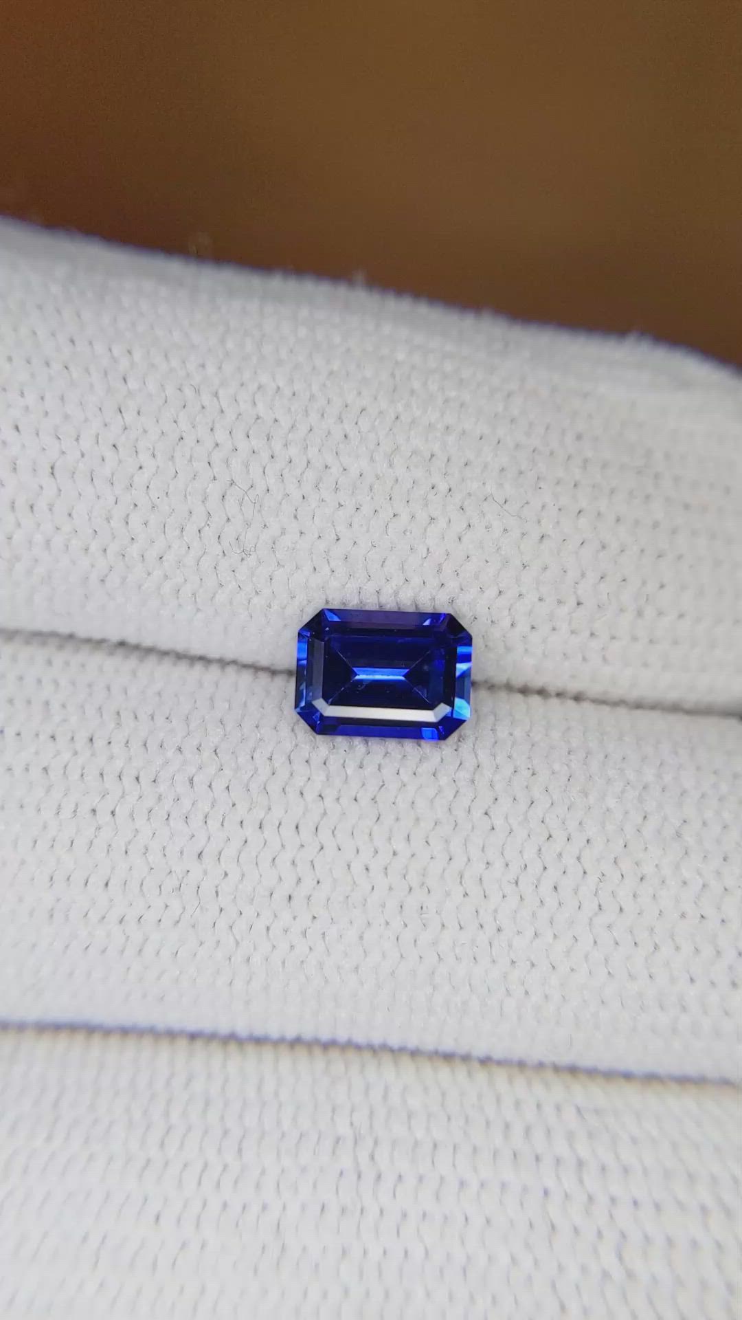 1.10 Ct. Blue Sapphire from Ceylon (Sri Lanka) Size Video