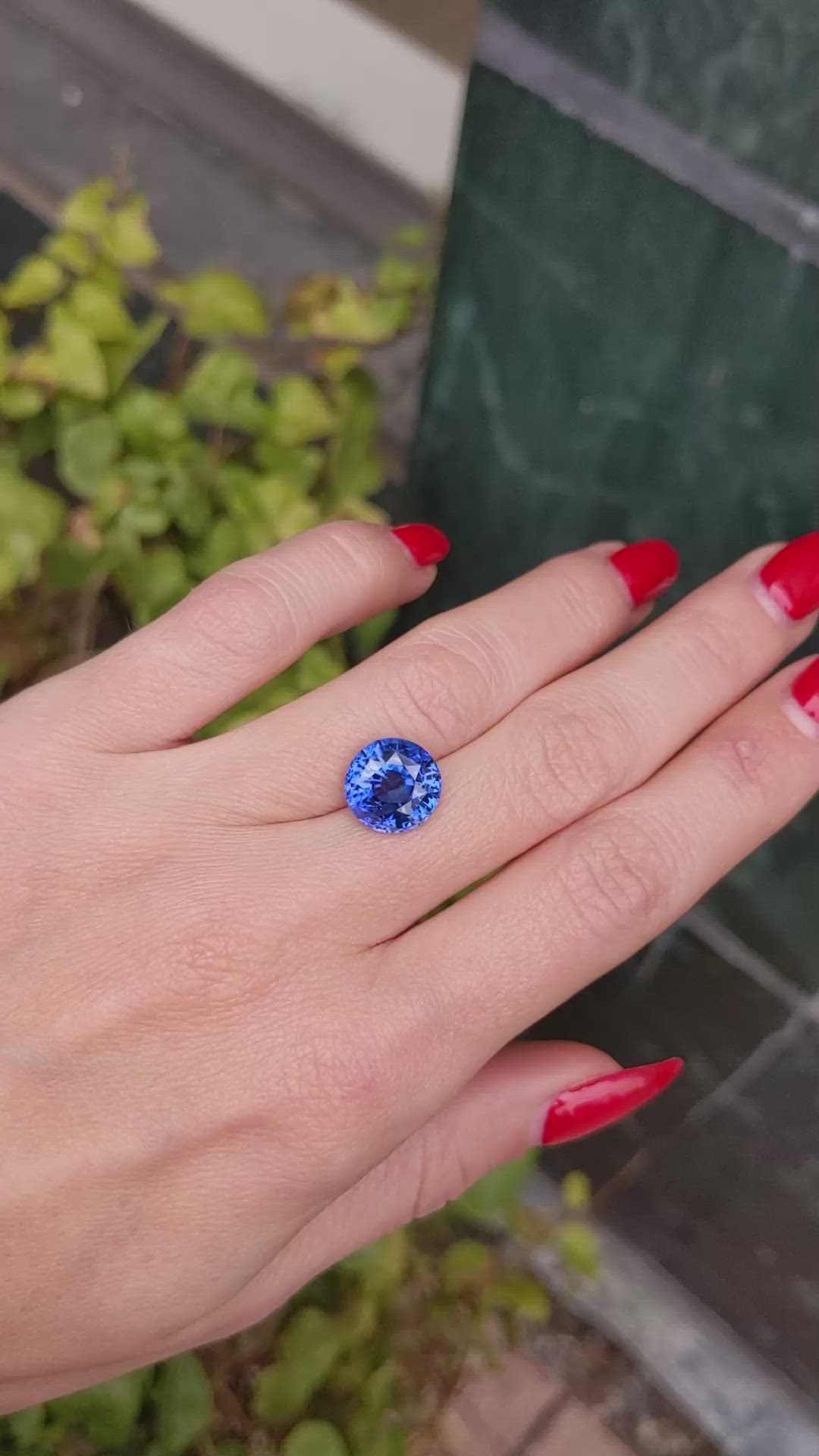 6.50 Ct. Blue Sapphire from Ceylon (Sri Lanka) Size Video