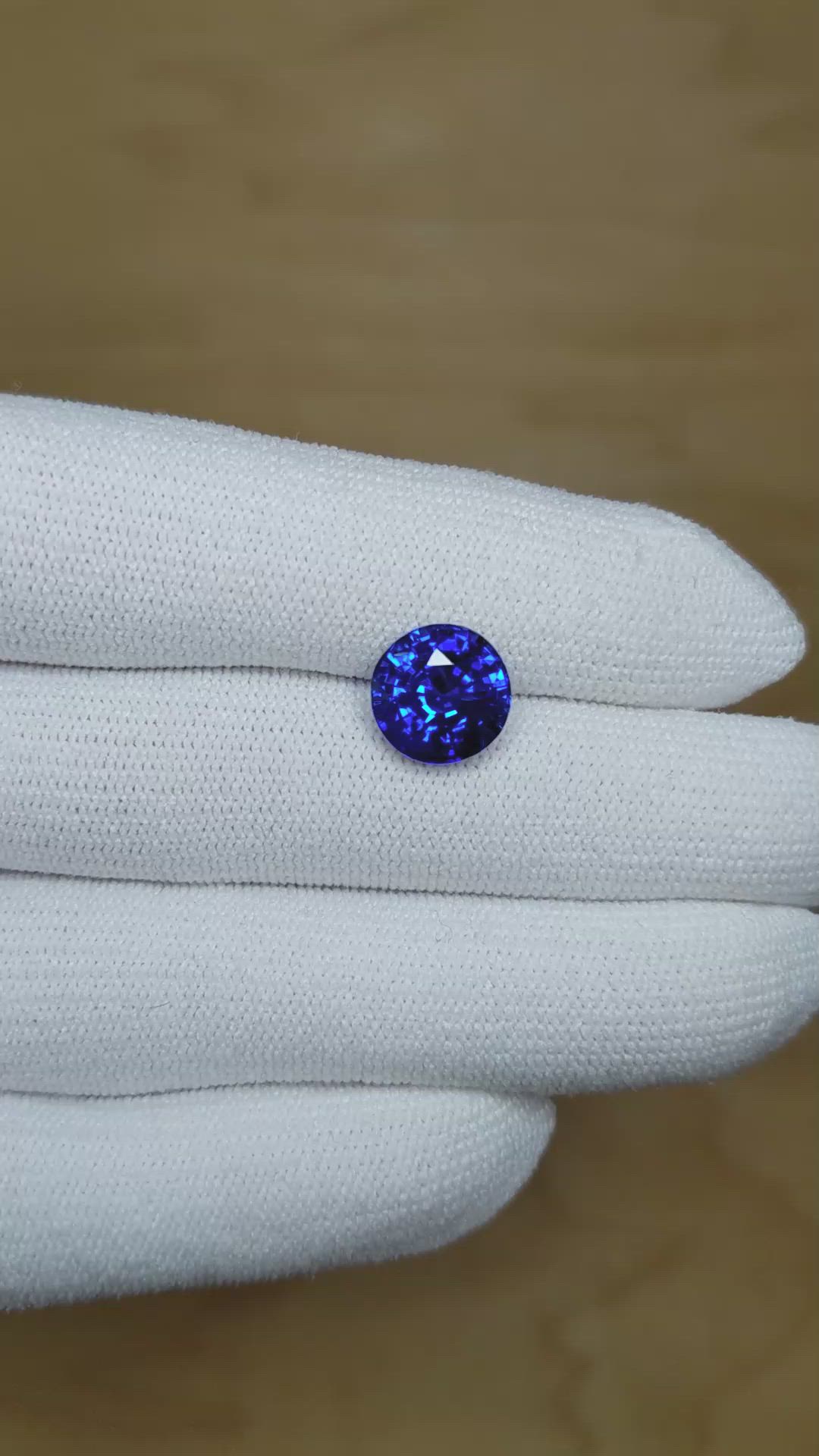 5.07 Ct. Blue Sapphire from Ceylon (Sri Lanka) Size Video