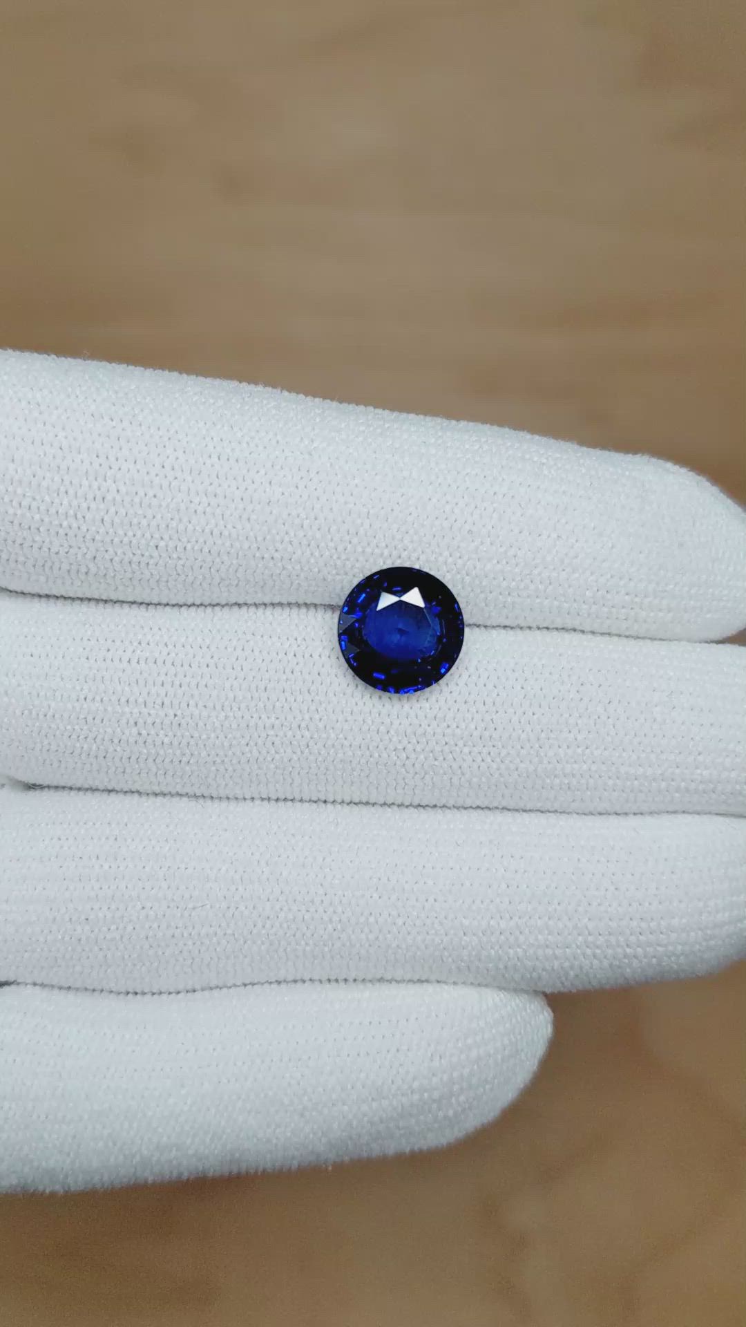 4.14 Ct. Blue Sapphire from Ceylon (Sri Lanka) Size Video