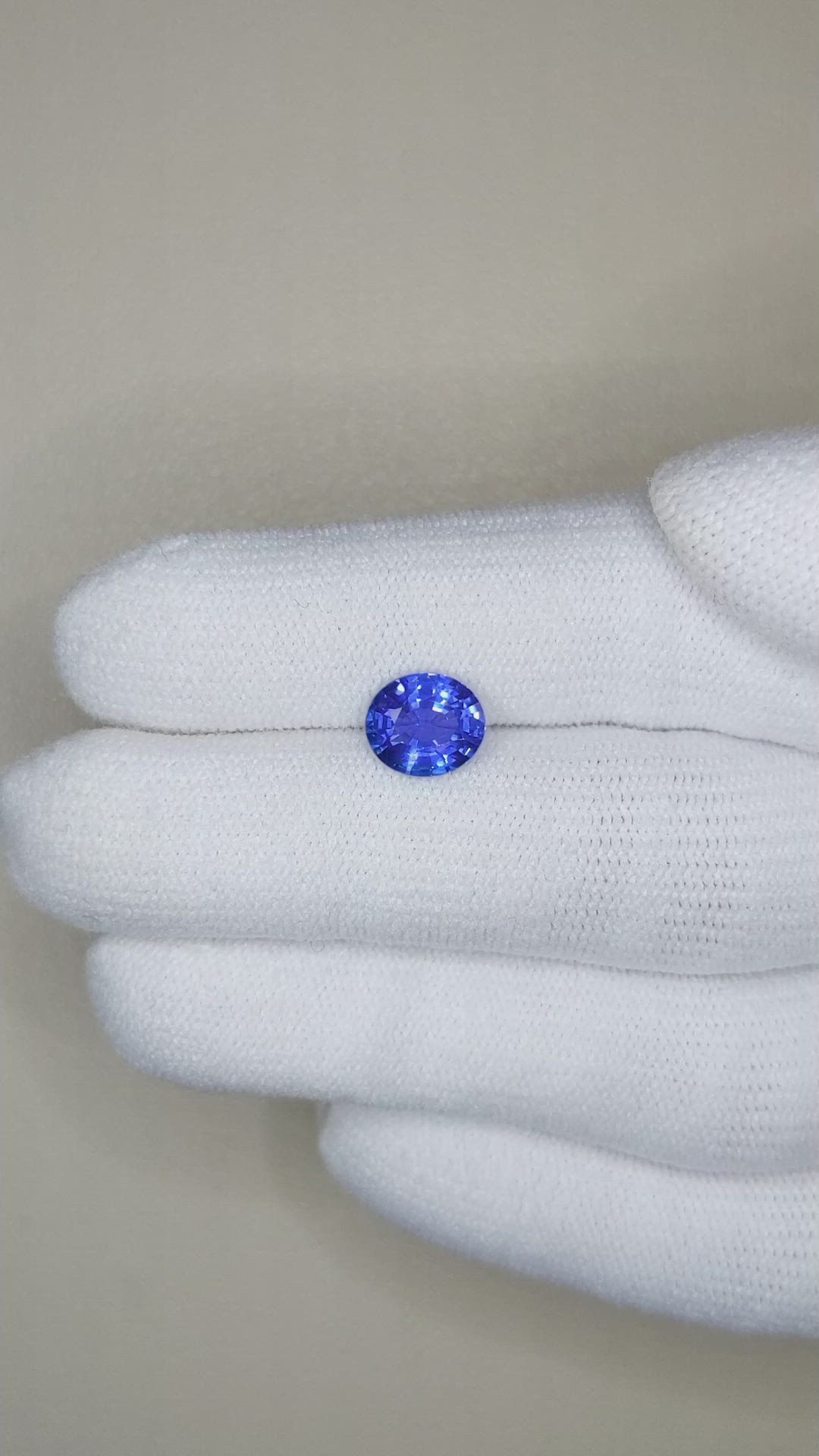 1.72 Ct. Blue Sapphire from Ceylon (Sri Lanka) Size Video
