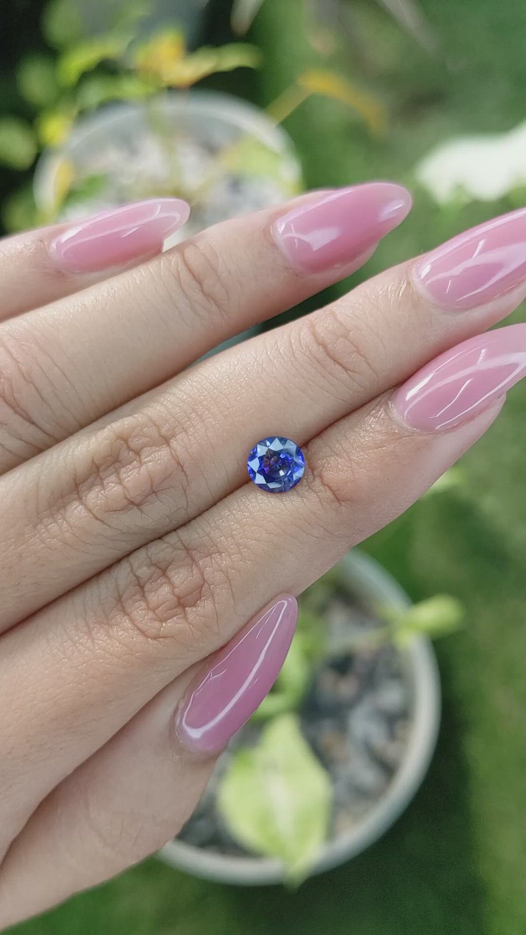 1.20 Ct. Bi Color Sapphire from Ceylon (Sri Lanka) Size Video