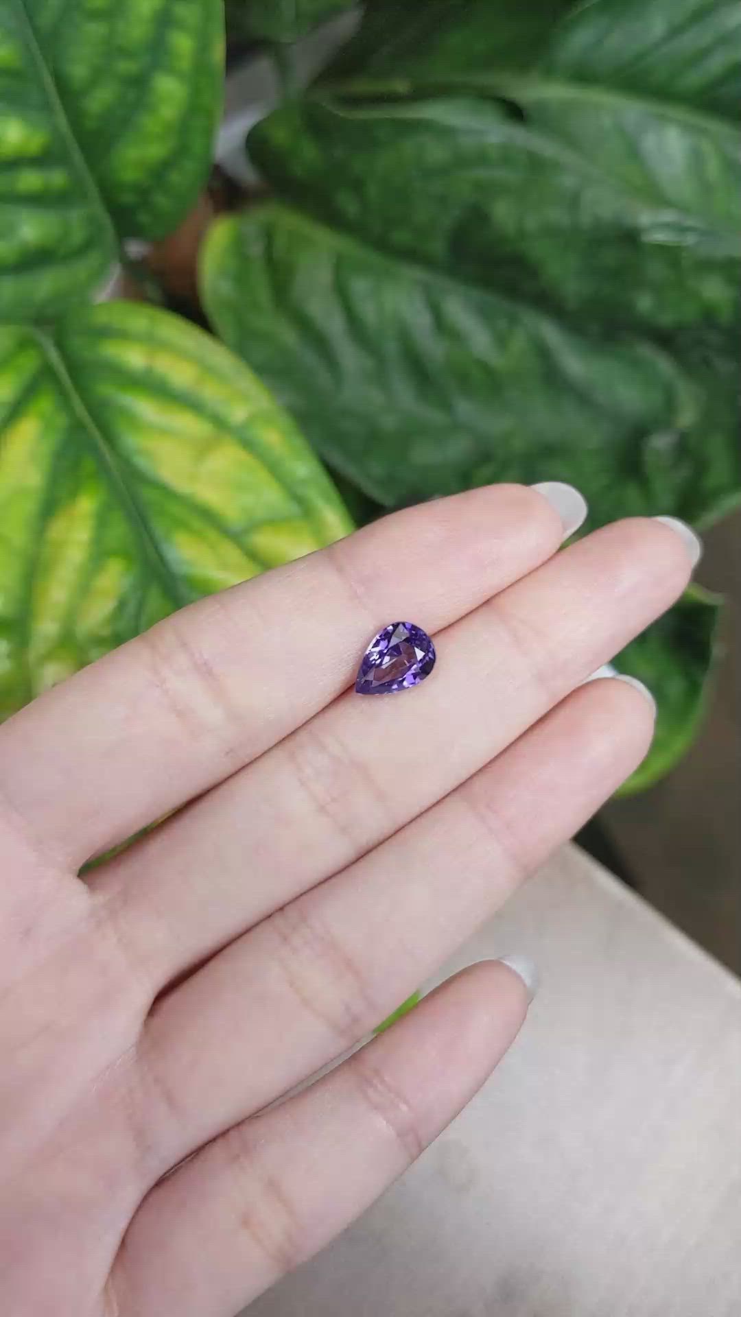 2.63 Ct. Purple Sapphire from Ceylon (Sri Lanka) Size Video