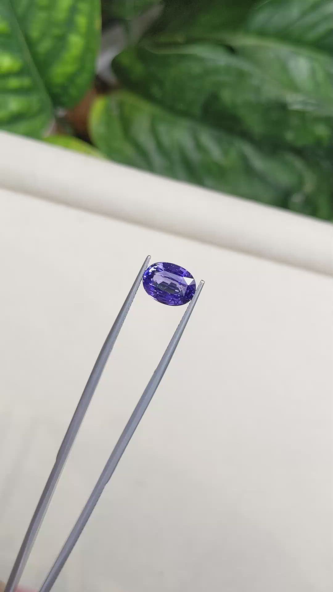 4.01 Ct. Purple Sapphire from Ceylon (Sri Lanka) Size Video