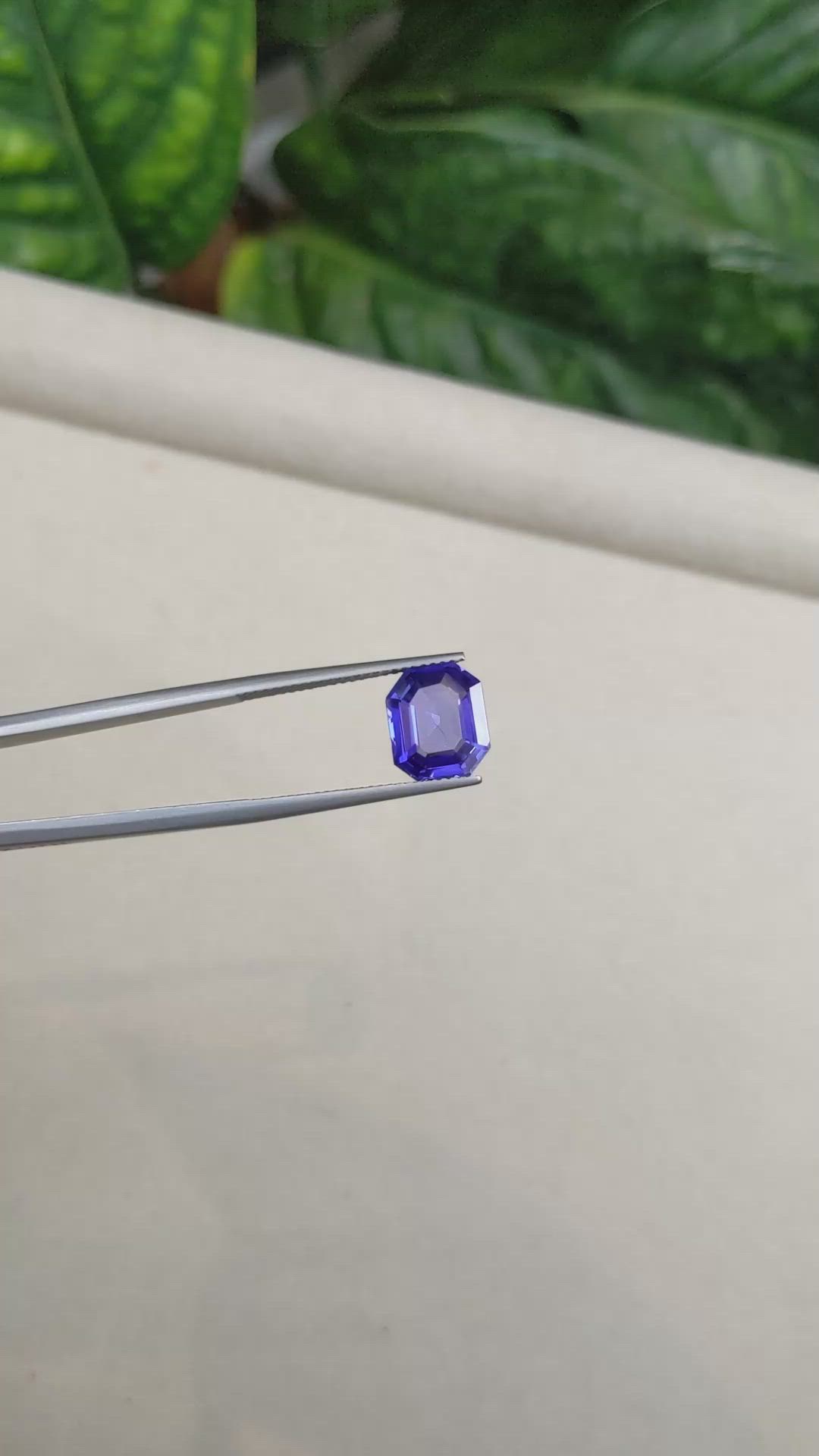 4.06 Ct. Blue Sapphire from Ceylon (Sri Lanka) Size Video