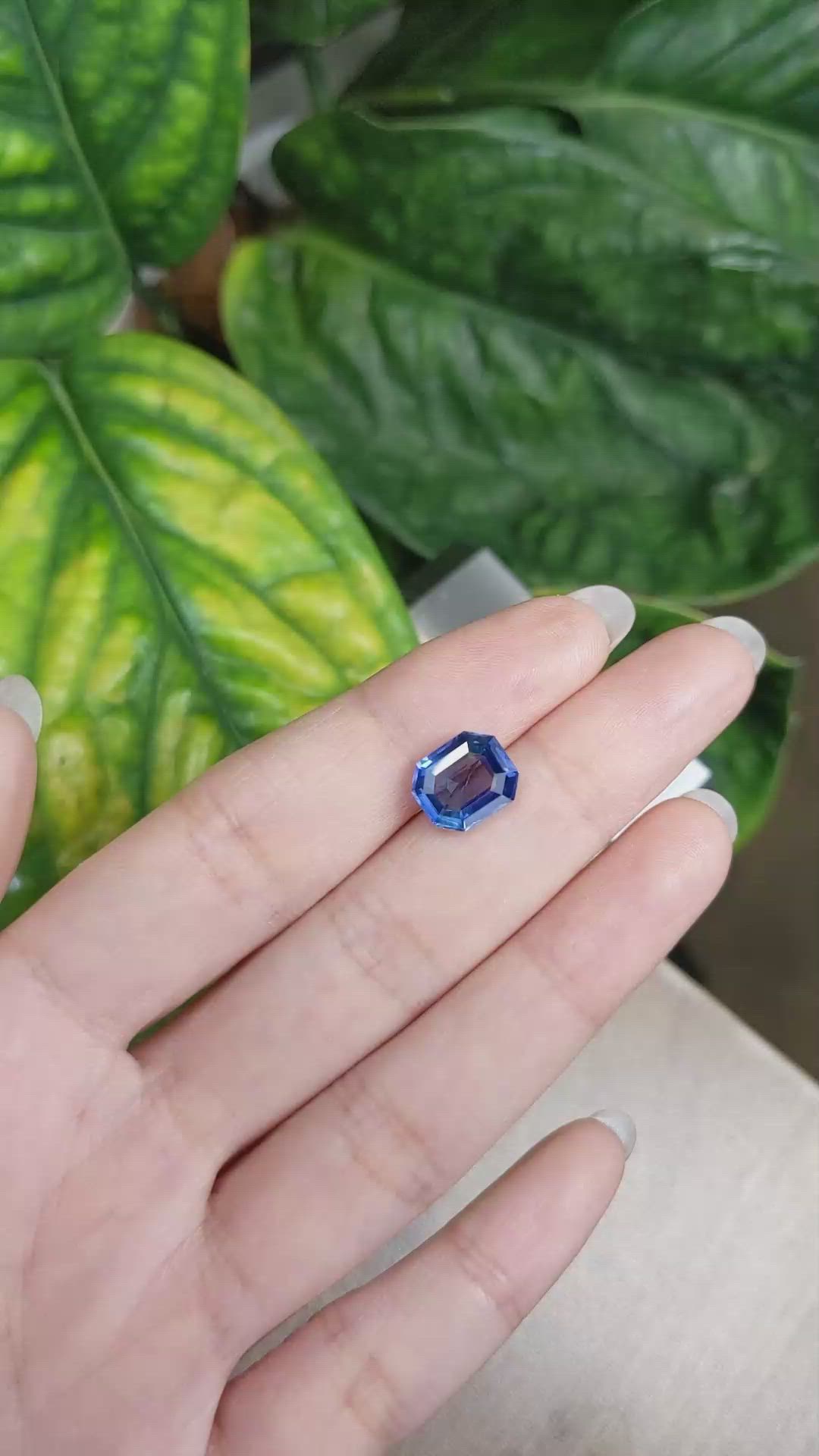 4.06 Ct. Blue Sapphire from Ceylon (Sri Lanka) Size Video