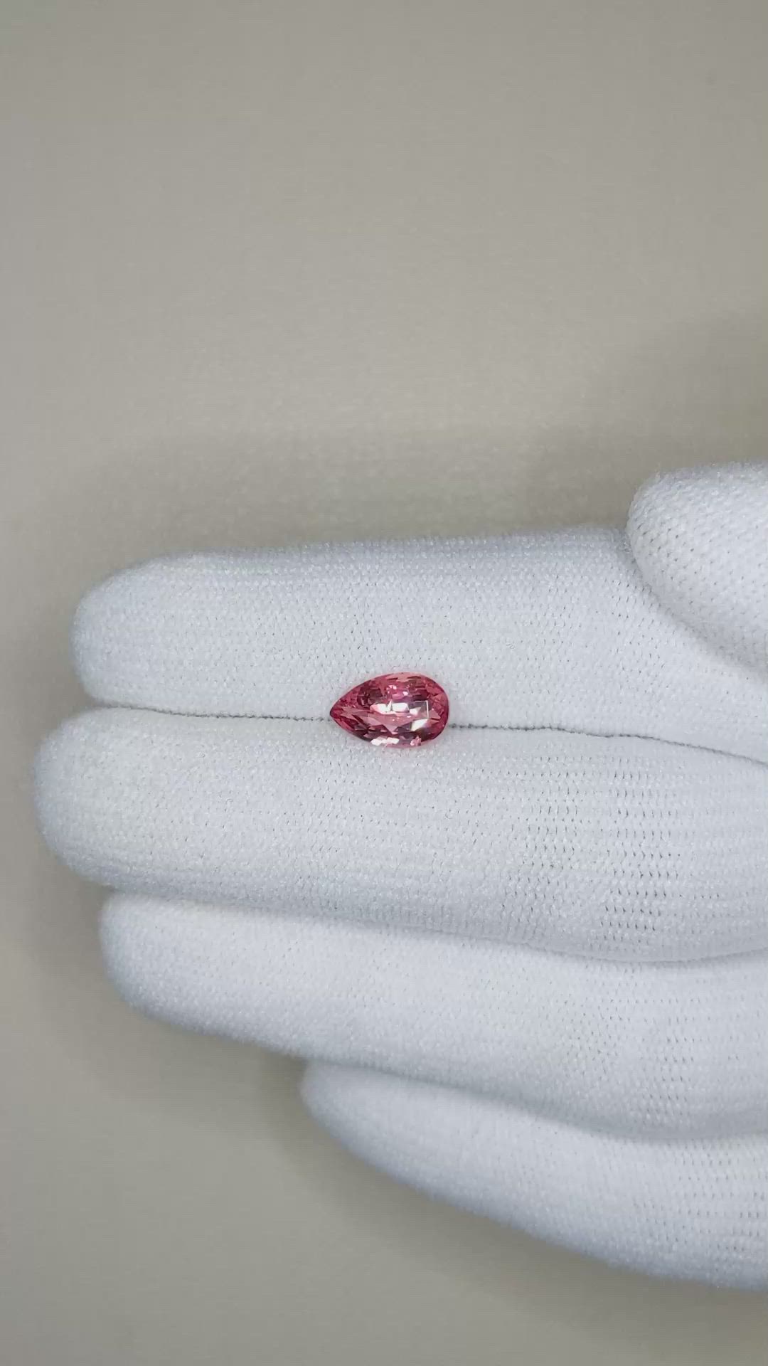 1.52 Ct. Padparadscha Sapphire from Ceylon (Sri Lanka) Size Video