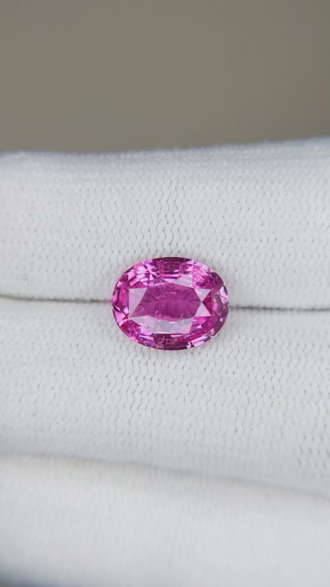 3.02 Ct. Pink Sapphire from Ceylon (Sri Lanka) Size Video