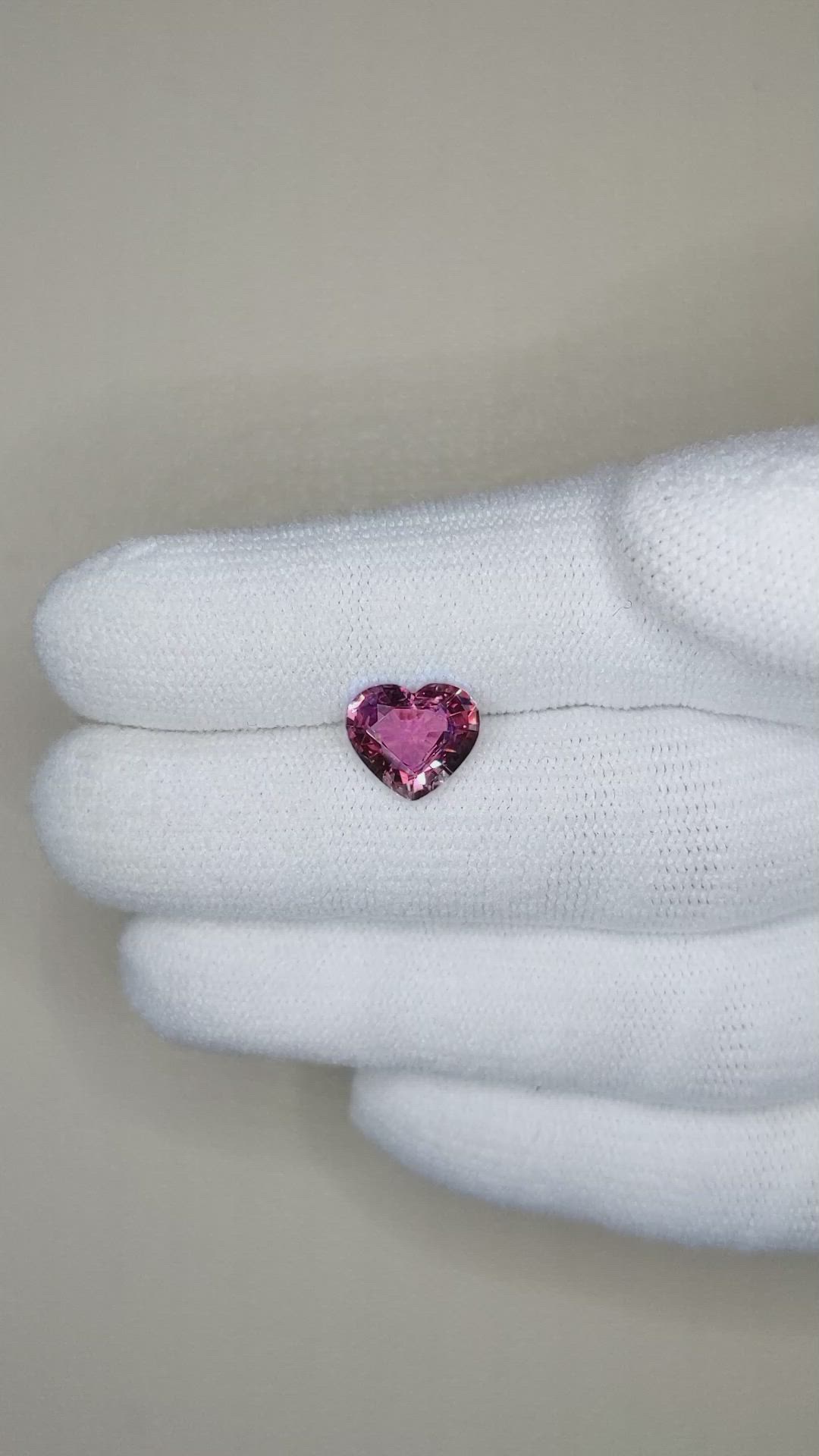 2.33 Ct. Reddish Pink Sapphire from Ceylon (Sri Lanka) Size Video