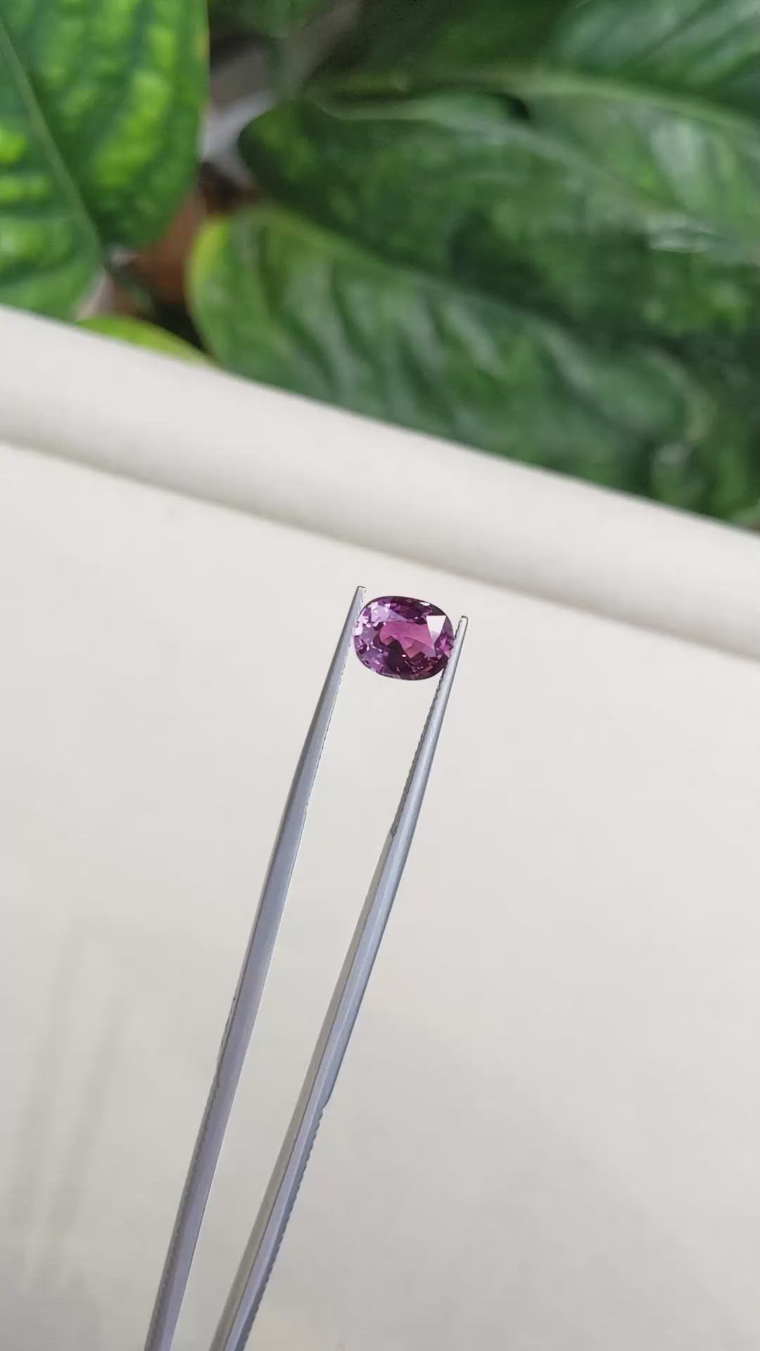 2.68 Ct. Purplish Pink Sapphire from Ceylon (Sri Lanka) Size Video