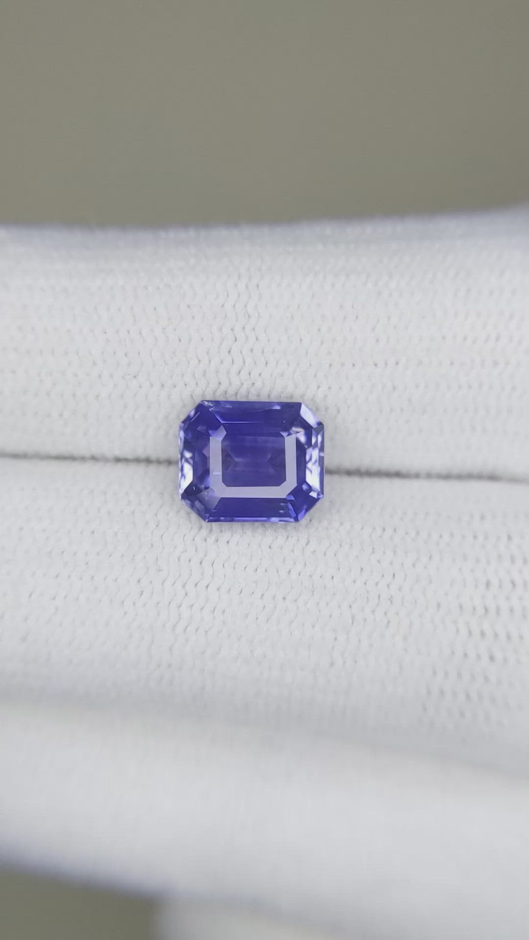 2.39 Ct. Purplish Blue Sapphire from Ceylon (Sri Lanka) Size Video