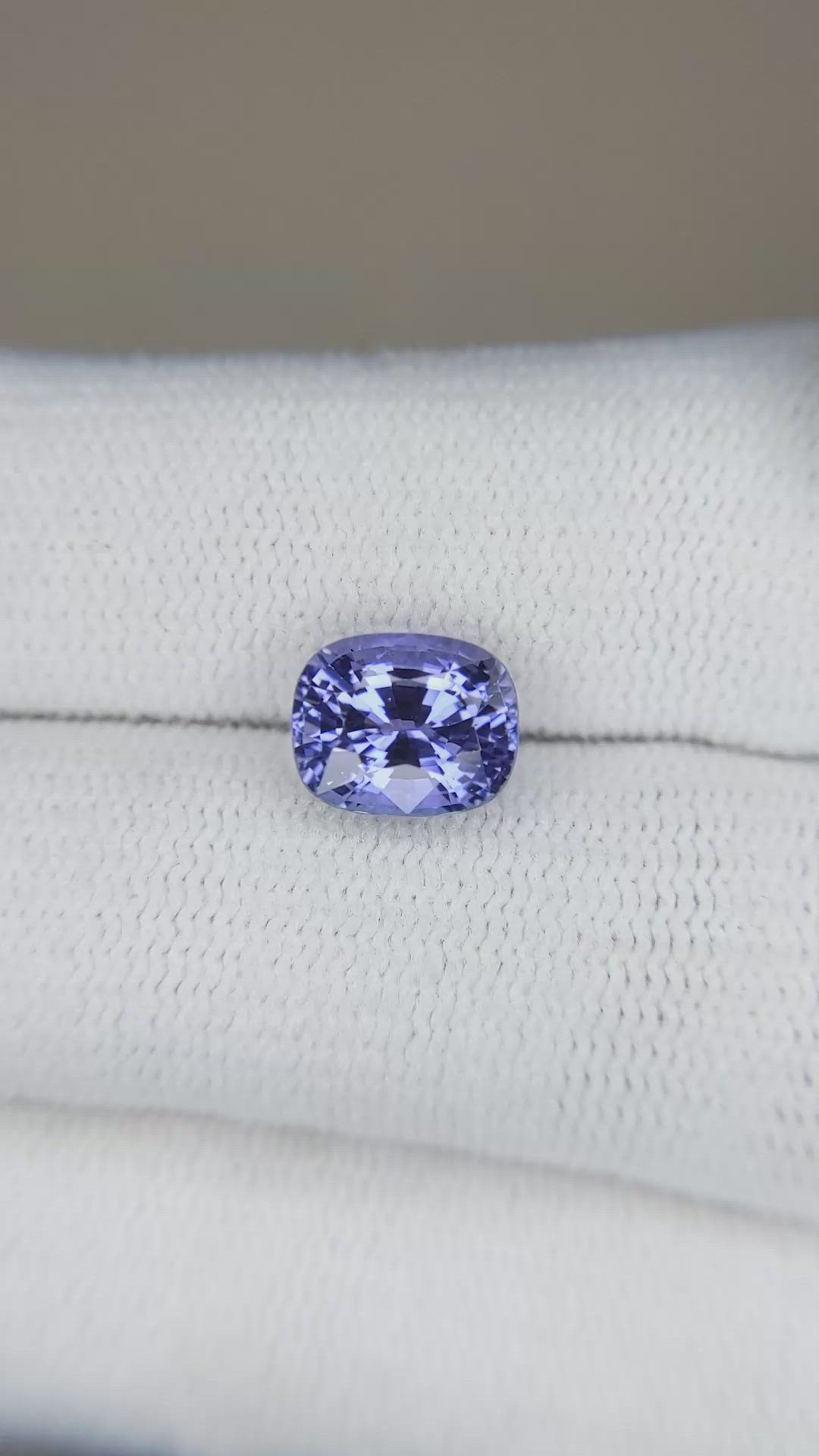 2.56 Ct. Blue Sapphire from Ceylon (Sri Lanka) Size Video