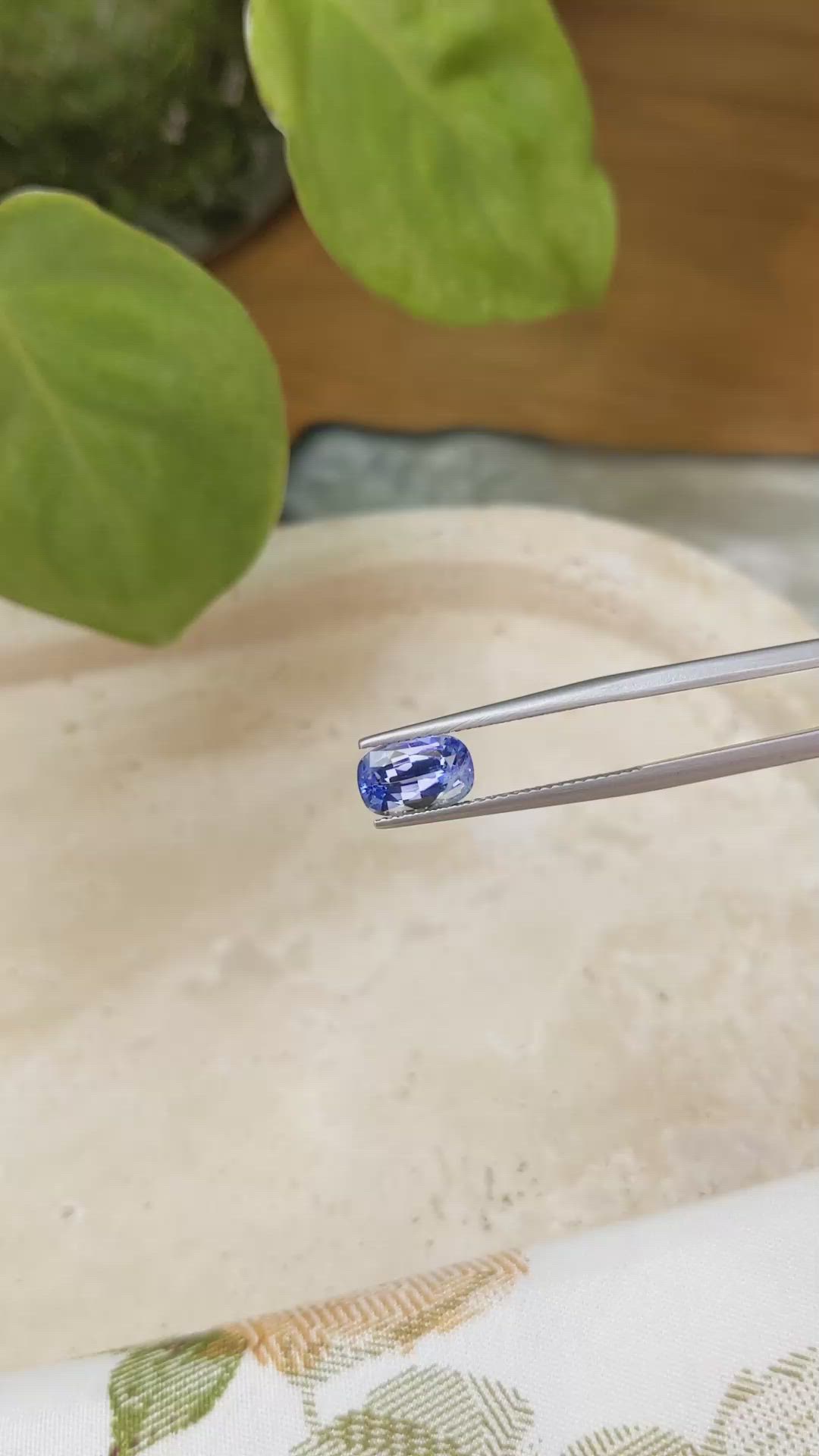 2.11 Ct. Blue Sapphire from Ceylon (Sri Lanka) Size Video
