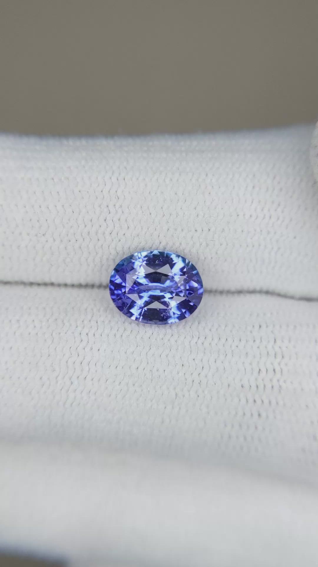 1.93 Ct. Blue Sapphire from Ceylon (Sri Lanka) Size Video