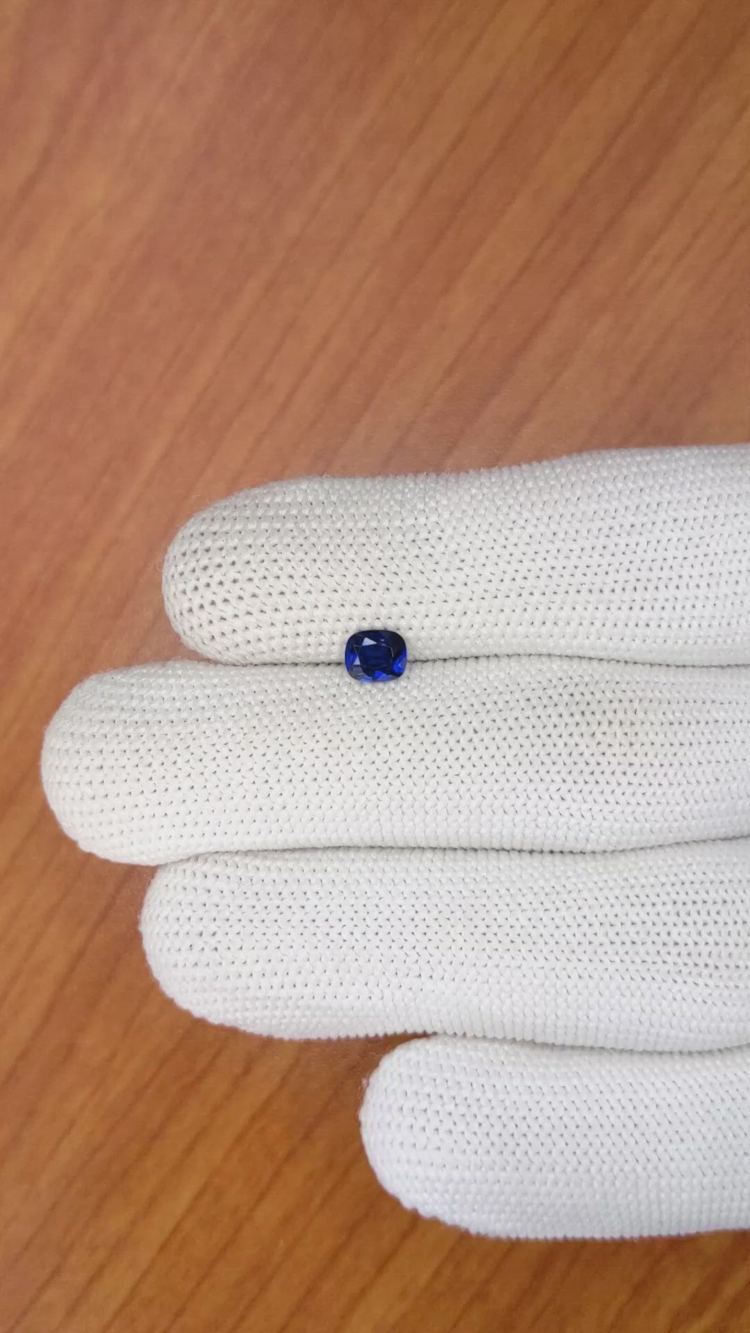 0.55 Ct. Blue Sapphire from Ceylon (Sri Lanka) Size Video