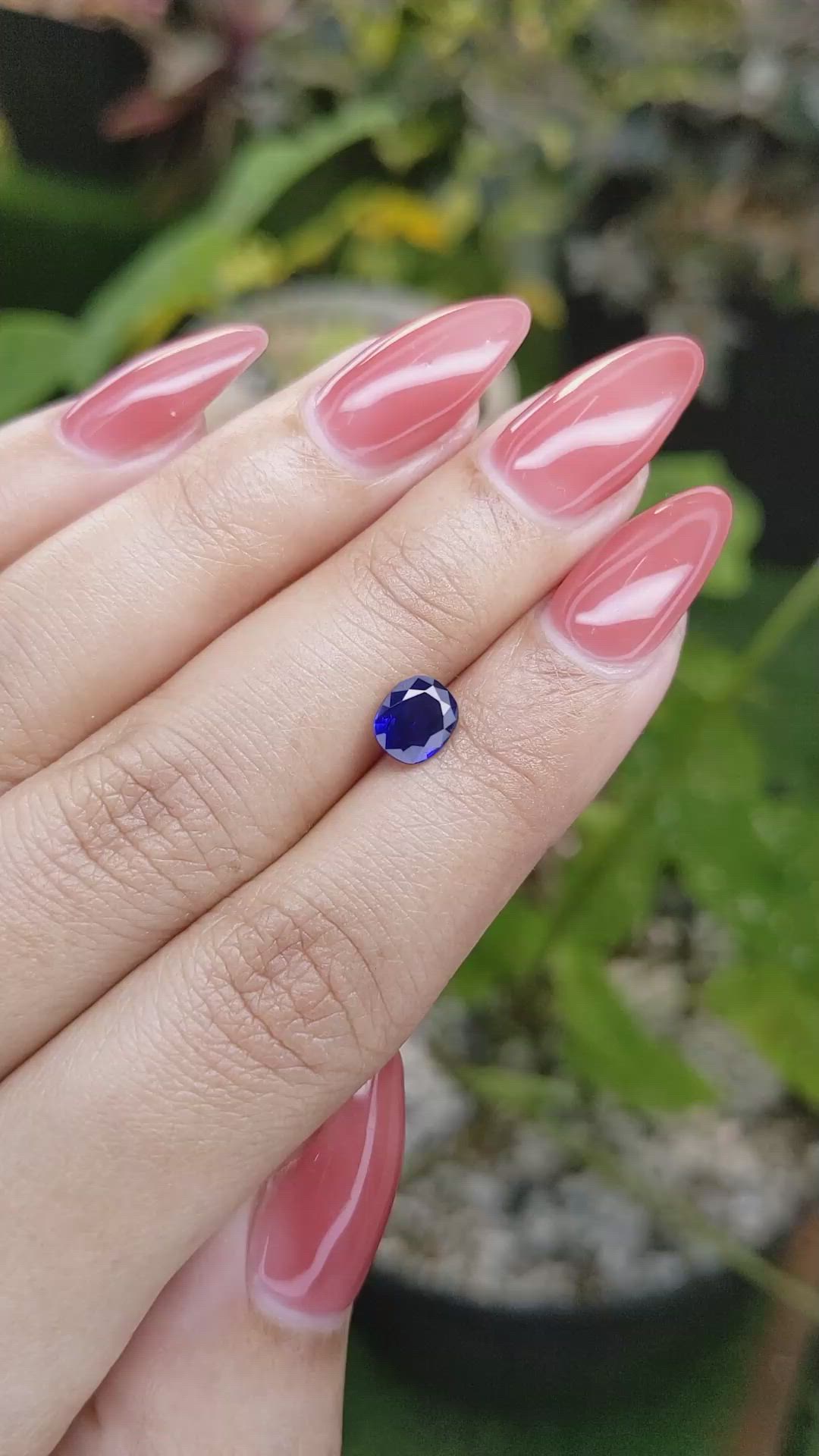 1.03 Ct. Blue Sapphire from Ceylon (Sri Lanka) Size Video
