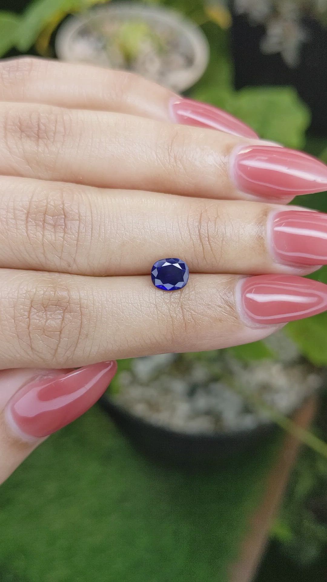 1.03 Ct. Blue Sapphire from Ceylon (Sri Lanka) Size Video