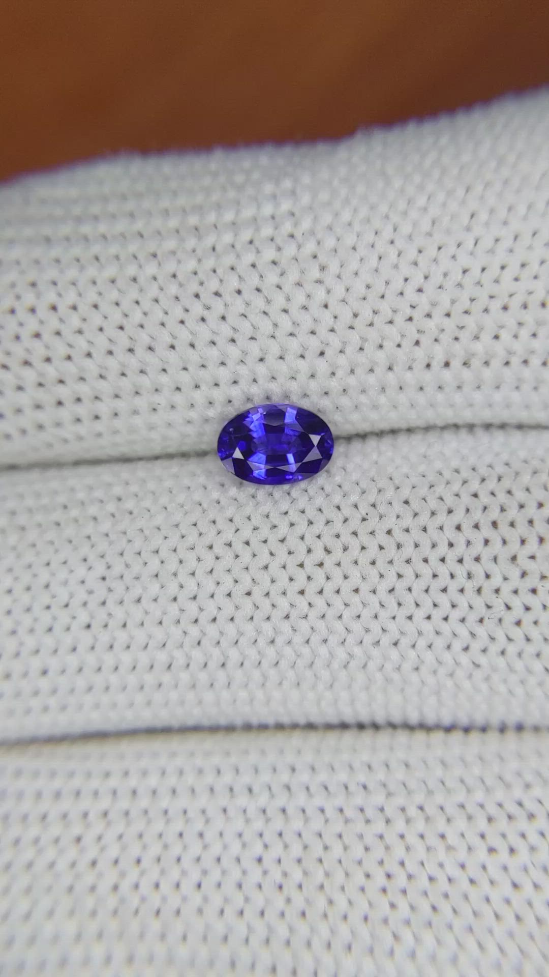 0.73 Ct. Blue Sapphire from Ceylon (Sri Lanka) Size Video