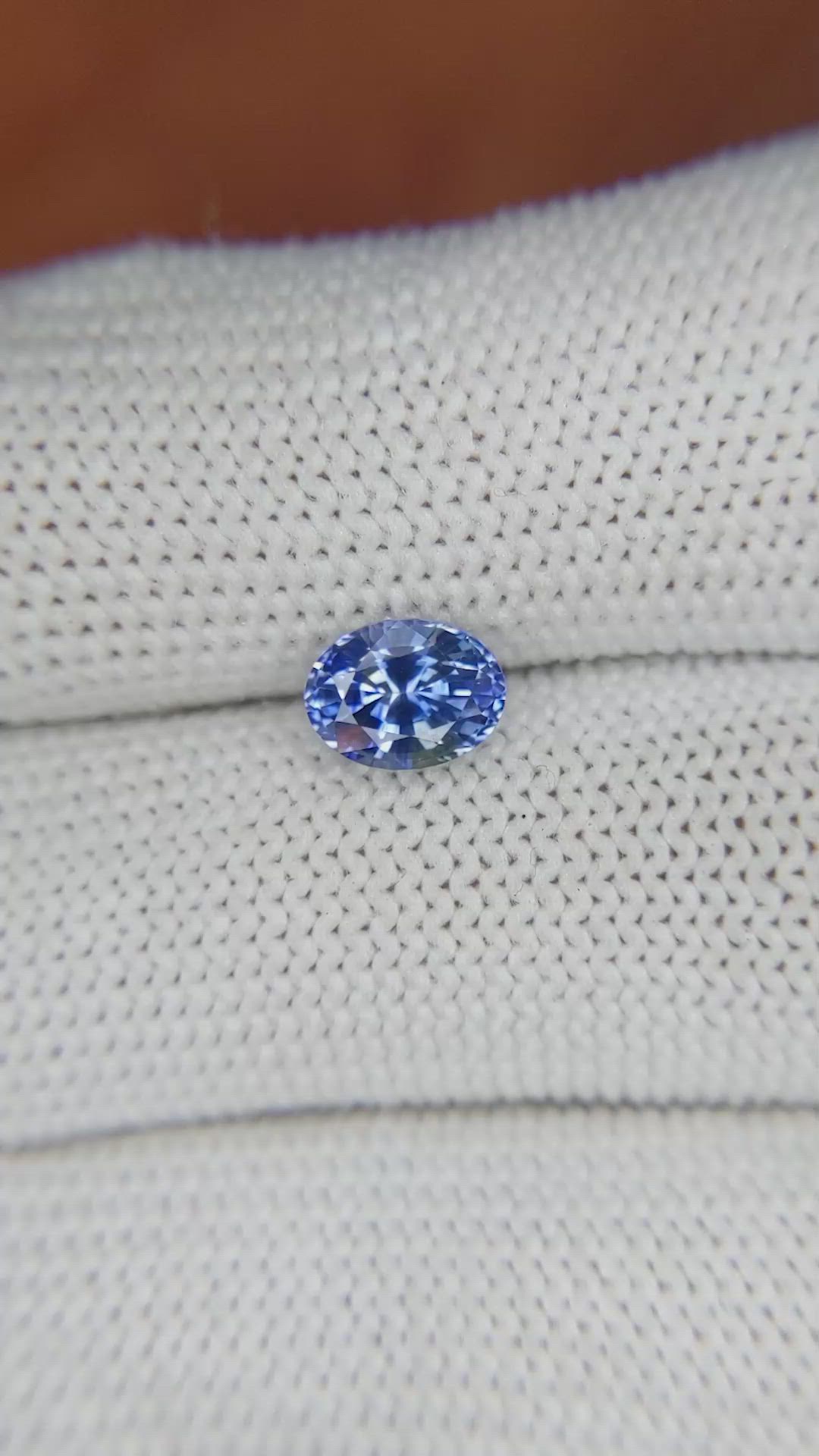 1.37 Ct. Blue Sapphire from Ceylon (Sri Lanka) Size Video