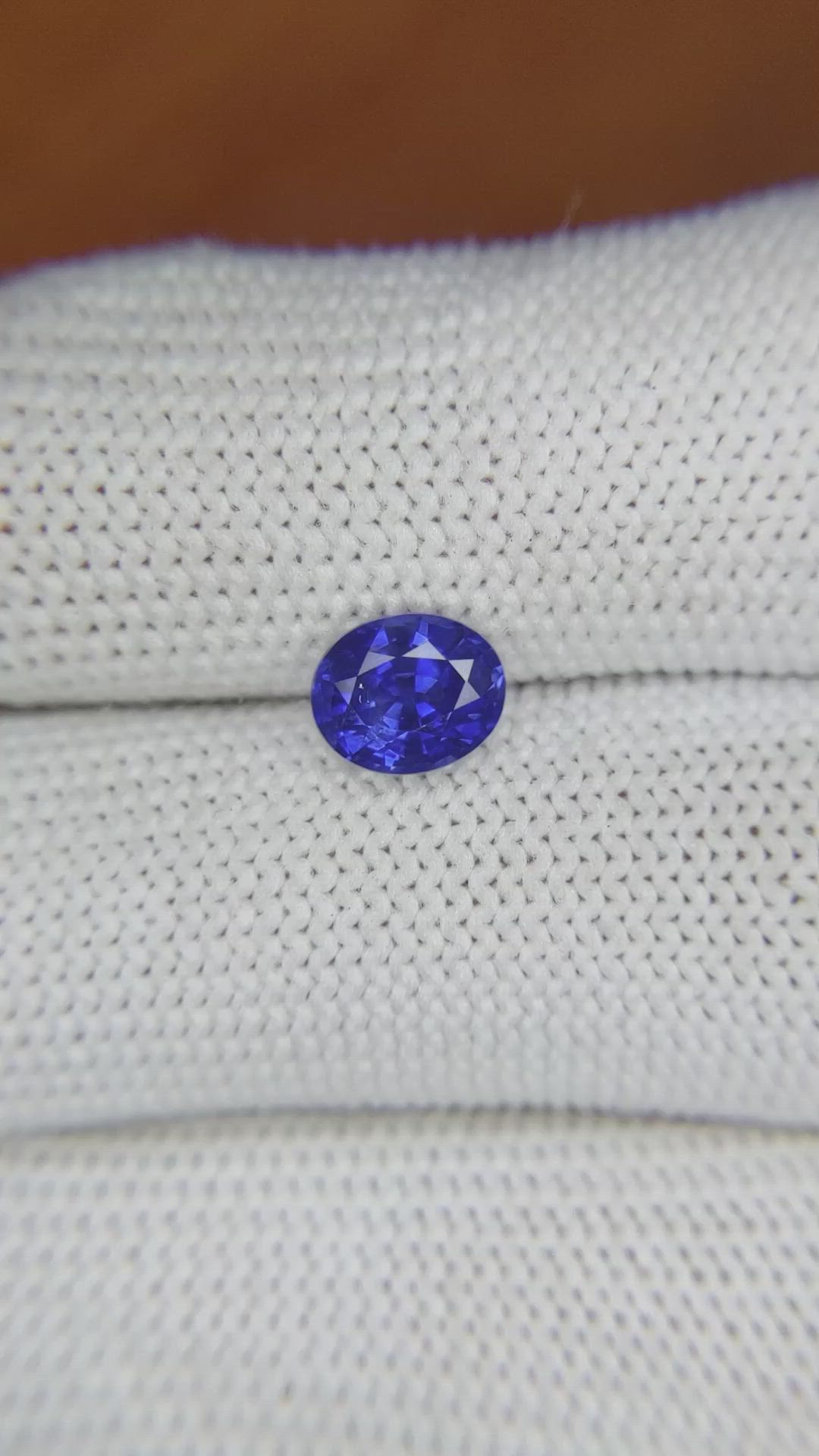 1.65 Ct. Blue Sapphire from Ceylon (Sri Lanka) Size Video