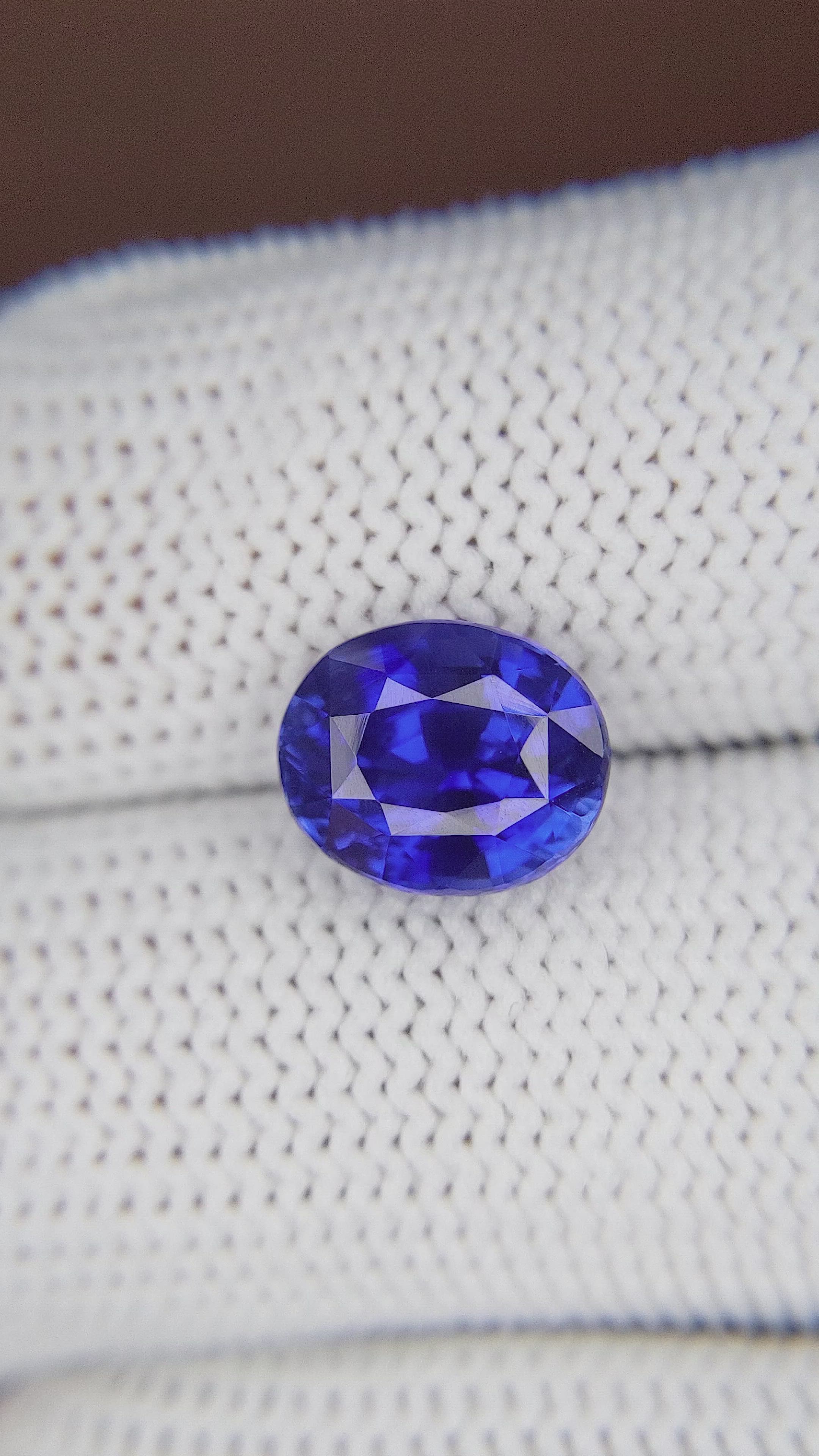 4.06 Ct. Blue Sapphire from Madagascar Size Video