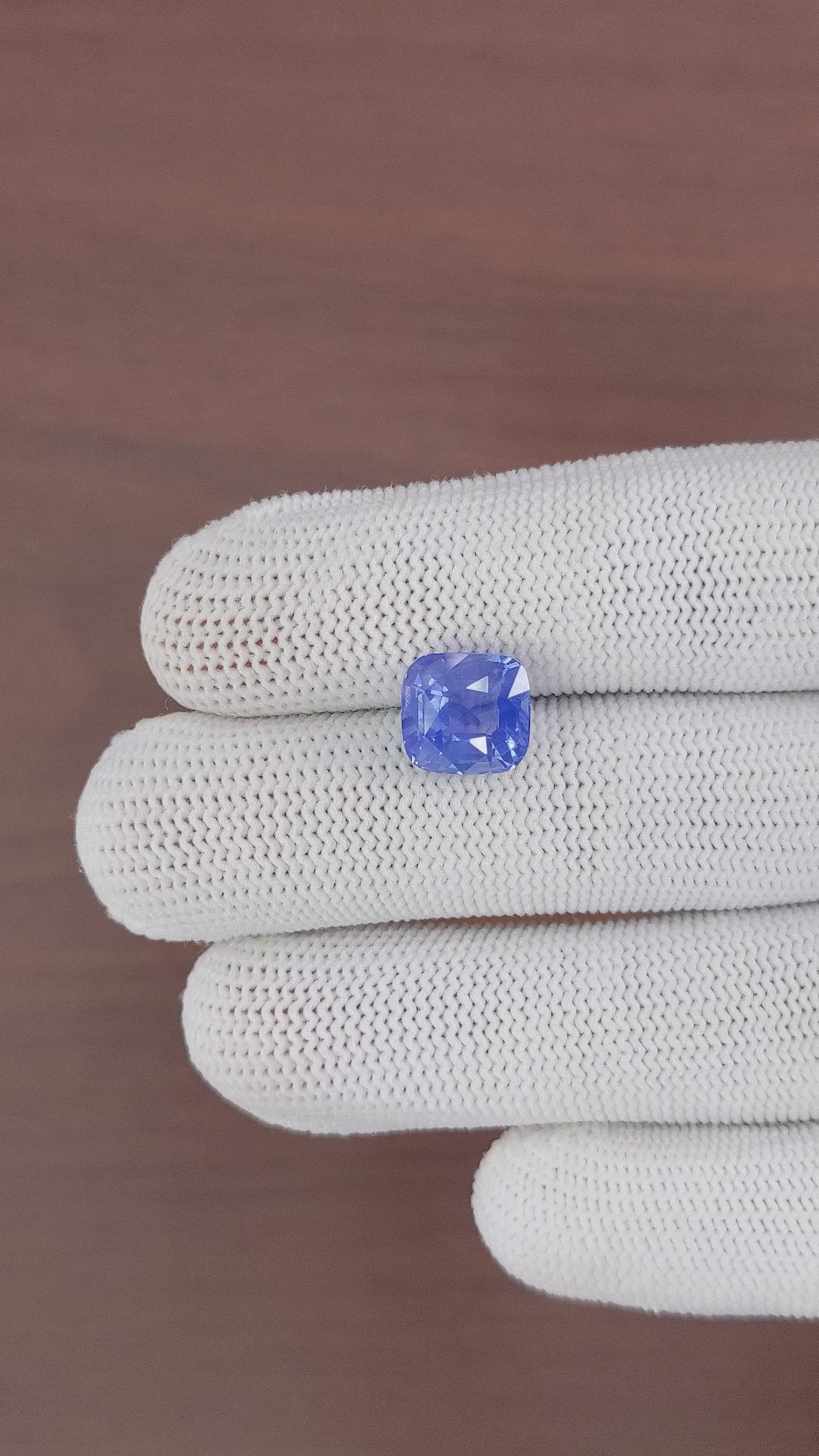 5.50 Ct. Blue Sapphire from Ceylon (Sri Lanka) Size Video