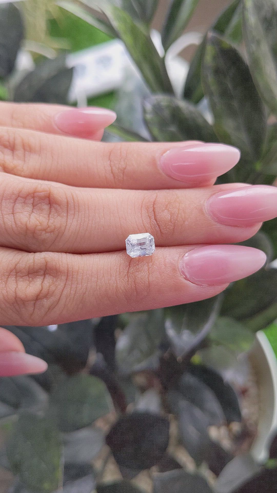 1.54 Ct. White Sapphire from Ceylon (Sri Lanka) Size Video