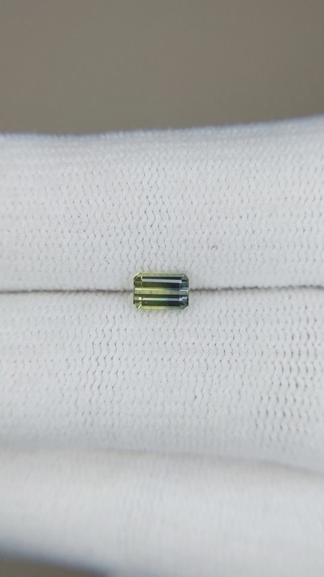 0.51 Ct. Bi Color Sapphire from Madagascar Size Video