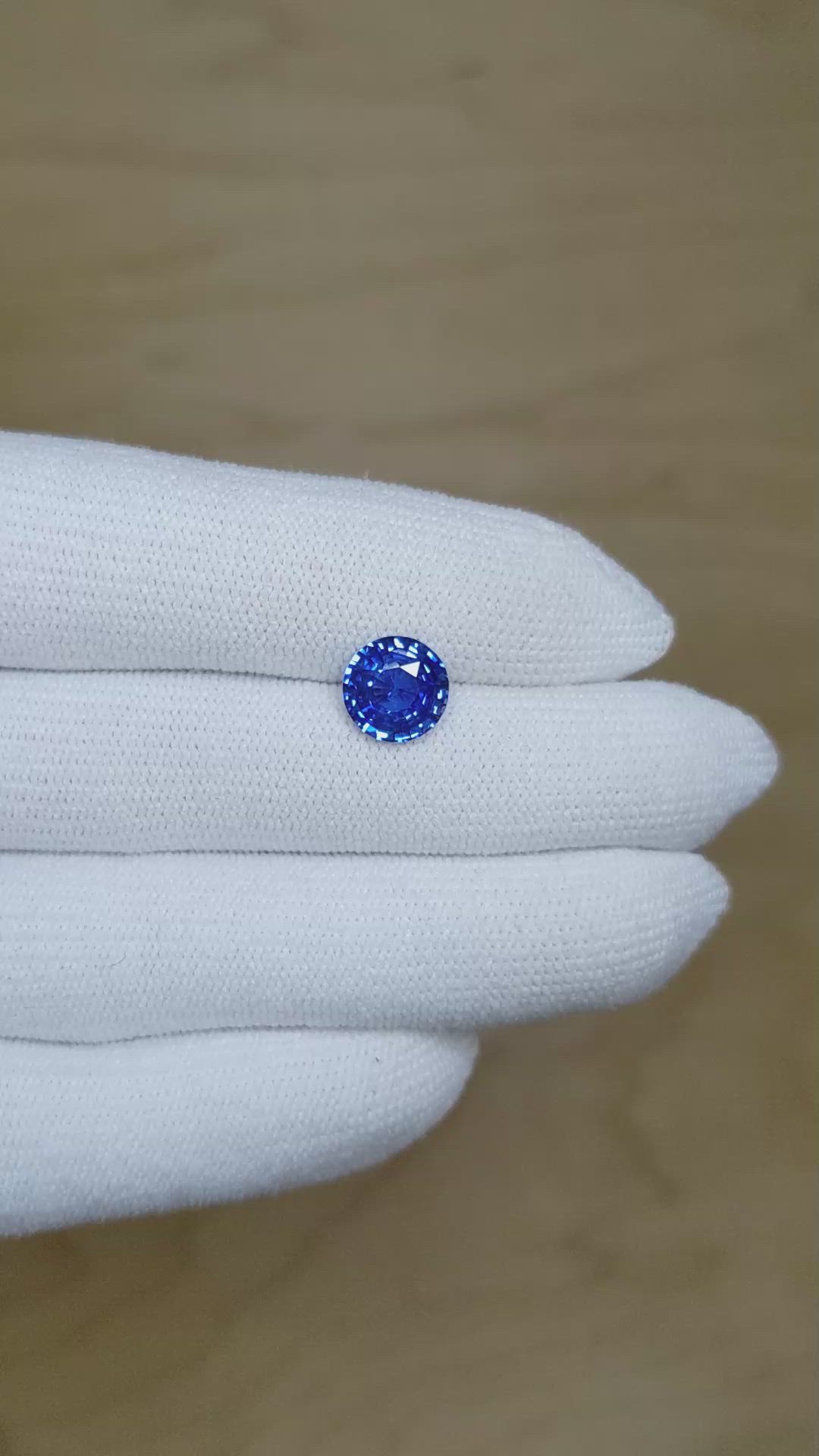 2.15 Ct. Blue Sapphire from Ceylon (Sri Lanka) Size Video