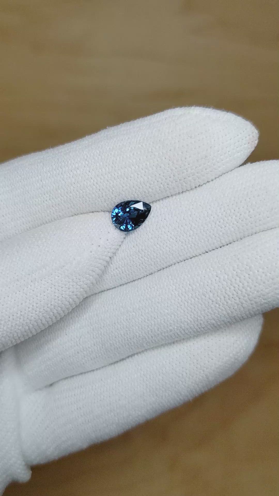 1.45 Ct. Blue Sapphire from Ceylon (Sri Lanka) Size Video
