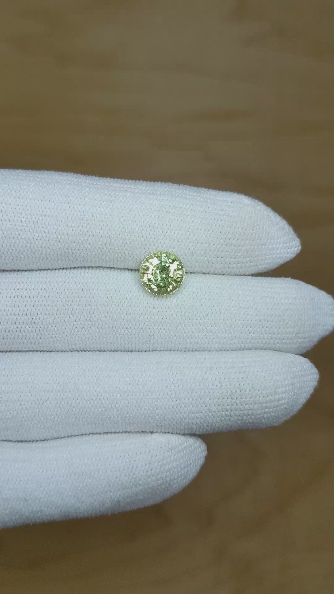 2.89 Ct. Greenish Yellow Sapphire from Ceylon (Sri Lanka) Size Video