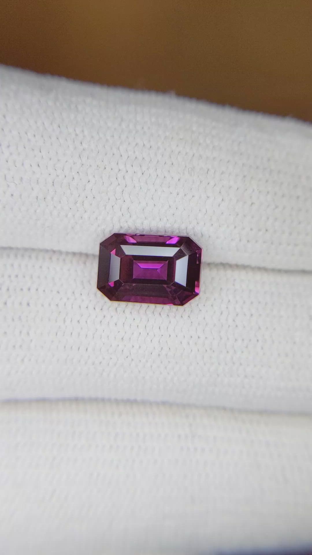 3.26 Ct. Pink Sapphire from Madagascar Size Video