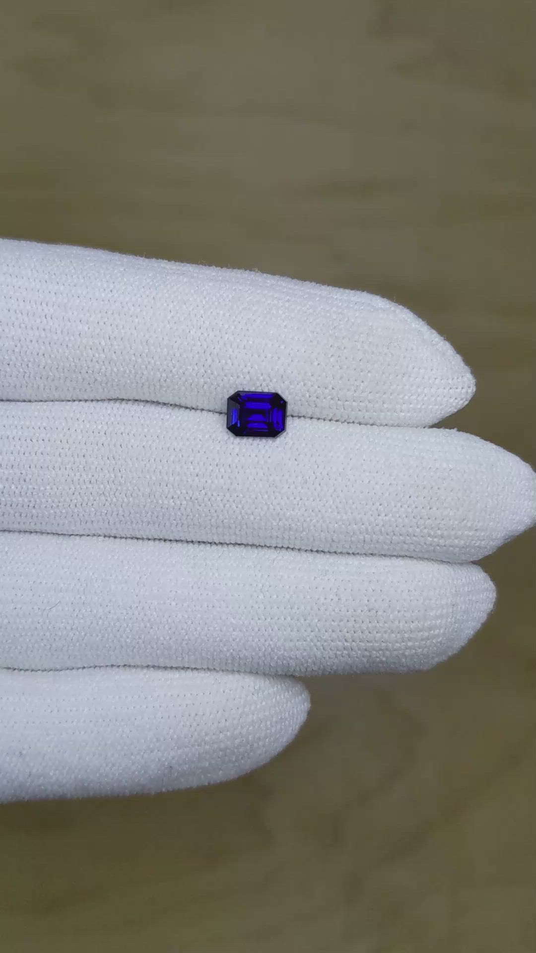 1.17 Ct. Blue Sapphire from Ceylon (Sri Lanka) Size Video