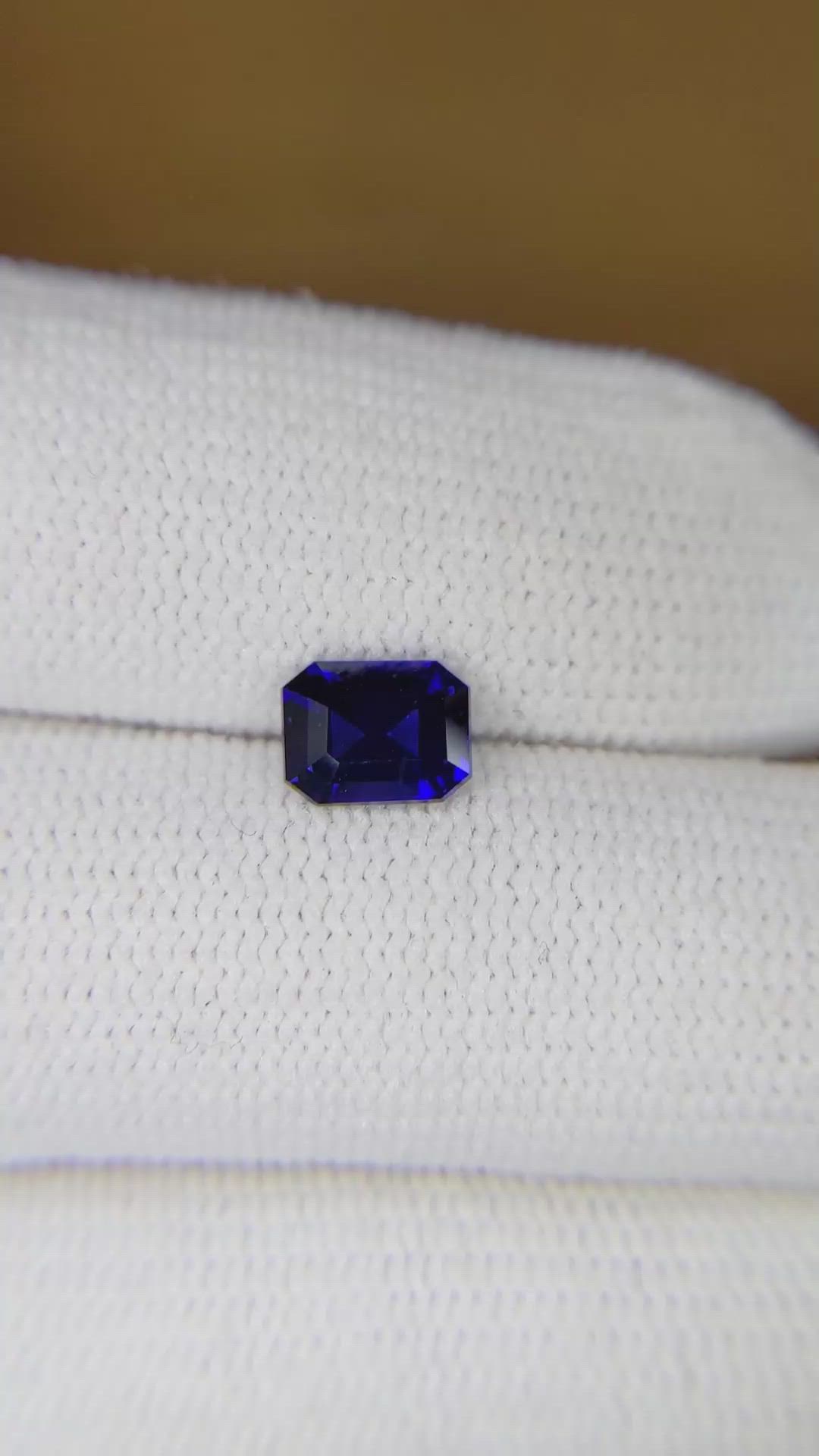 1.17 Ct. Blue Sapphire from Ceylon (Sri Lanka) Size Video