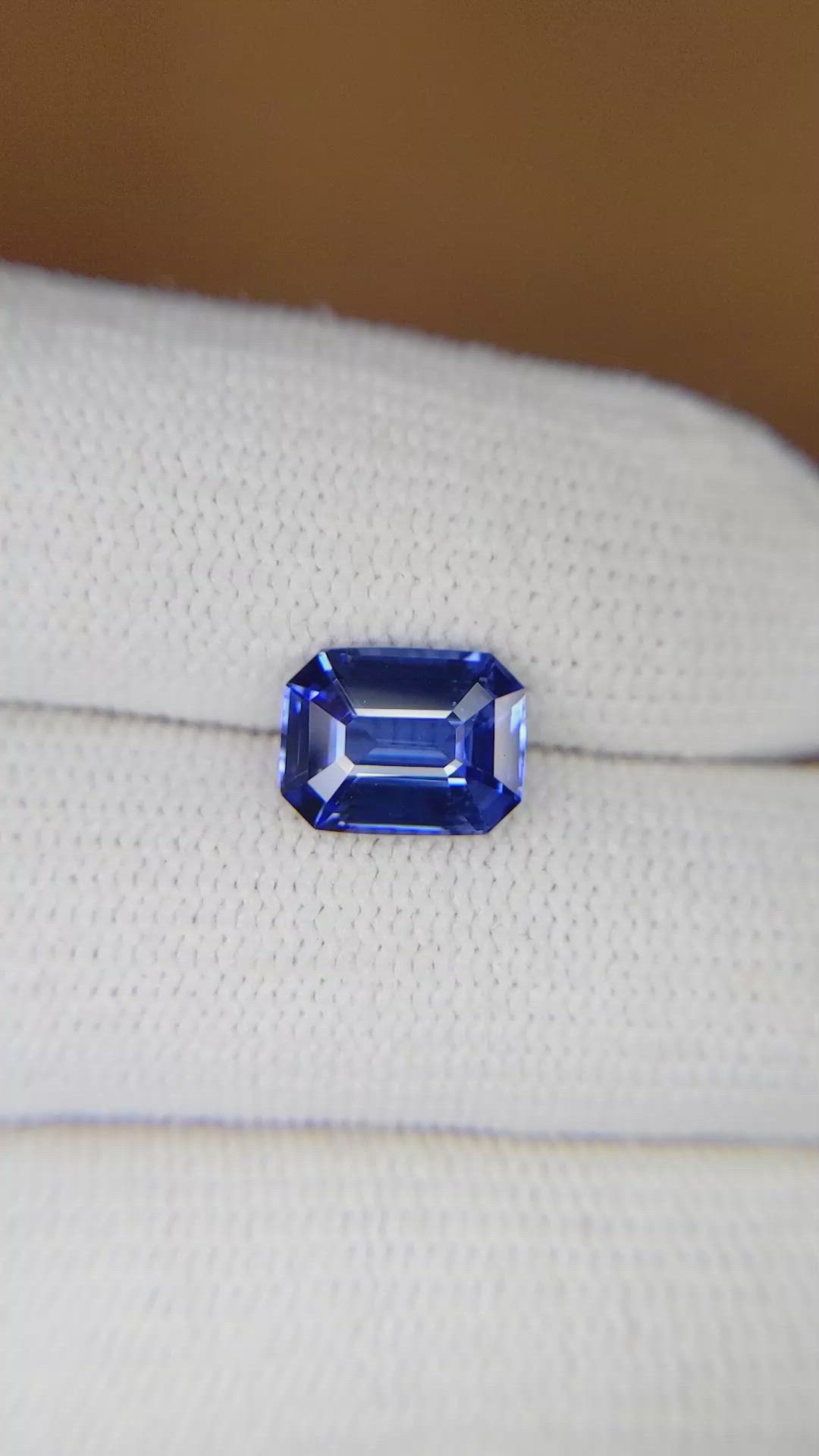 2.44 Ct. Blue Sapphire from Ceylon (Sri Lanka) Size Video