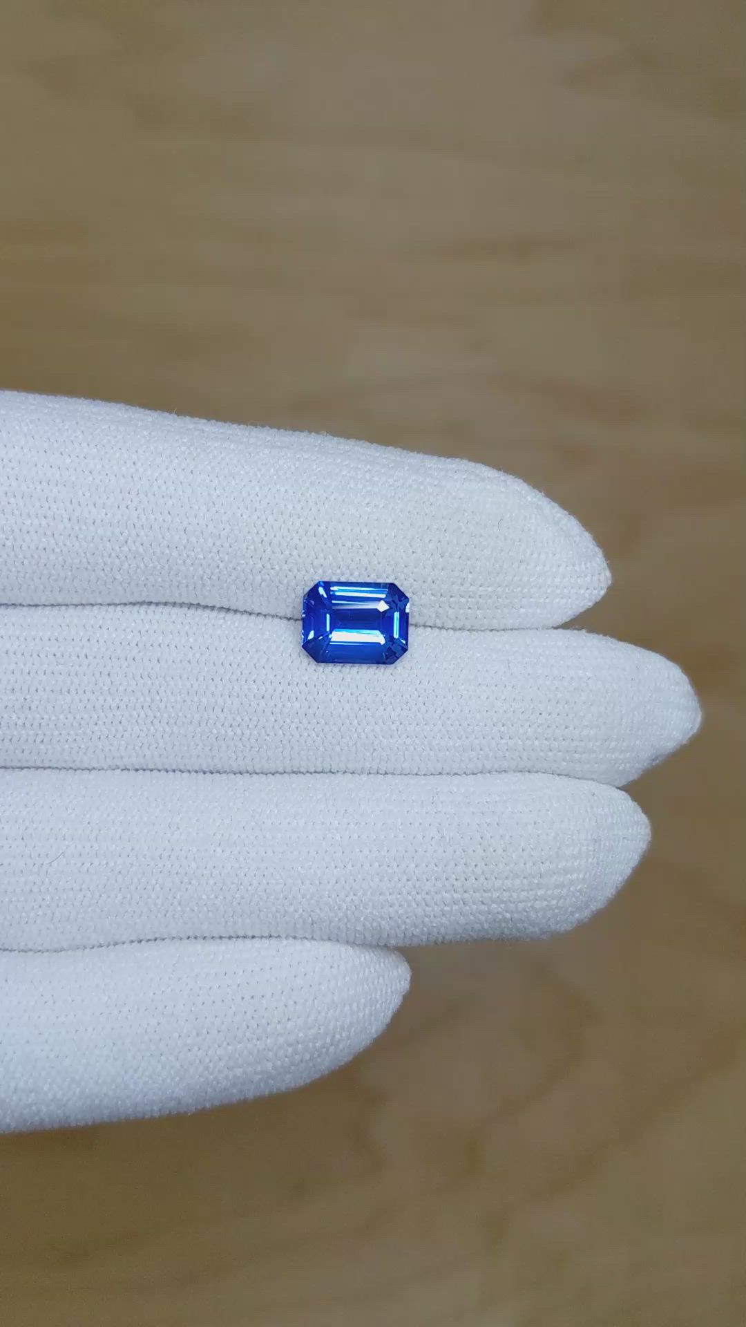 2.56 Ct. Blue Sapphire from Ceylon (Sri Lanka) Size Video
