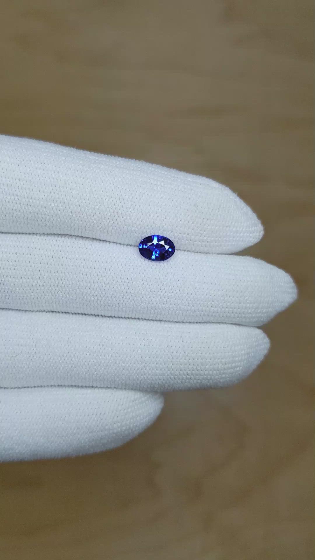 0.94 Ct. Blue Sapphire from Ceylon (Sri Lanka) Size Video