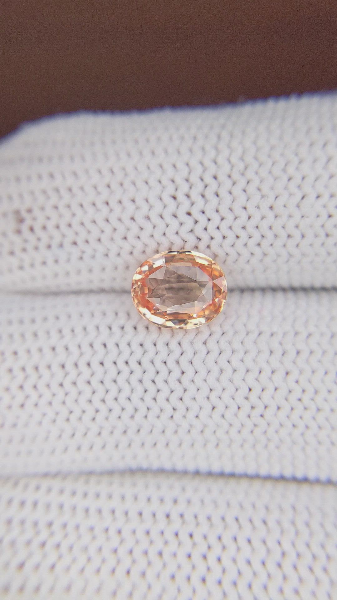 2.00 Ct. Padparadscha Sapphire from Ceylon (Sri Lanka) Size Video
