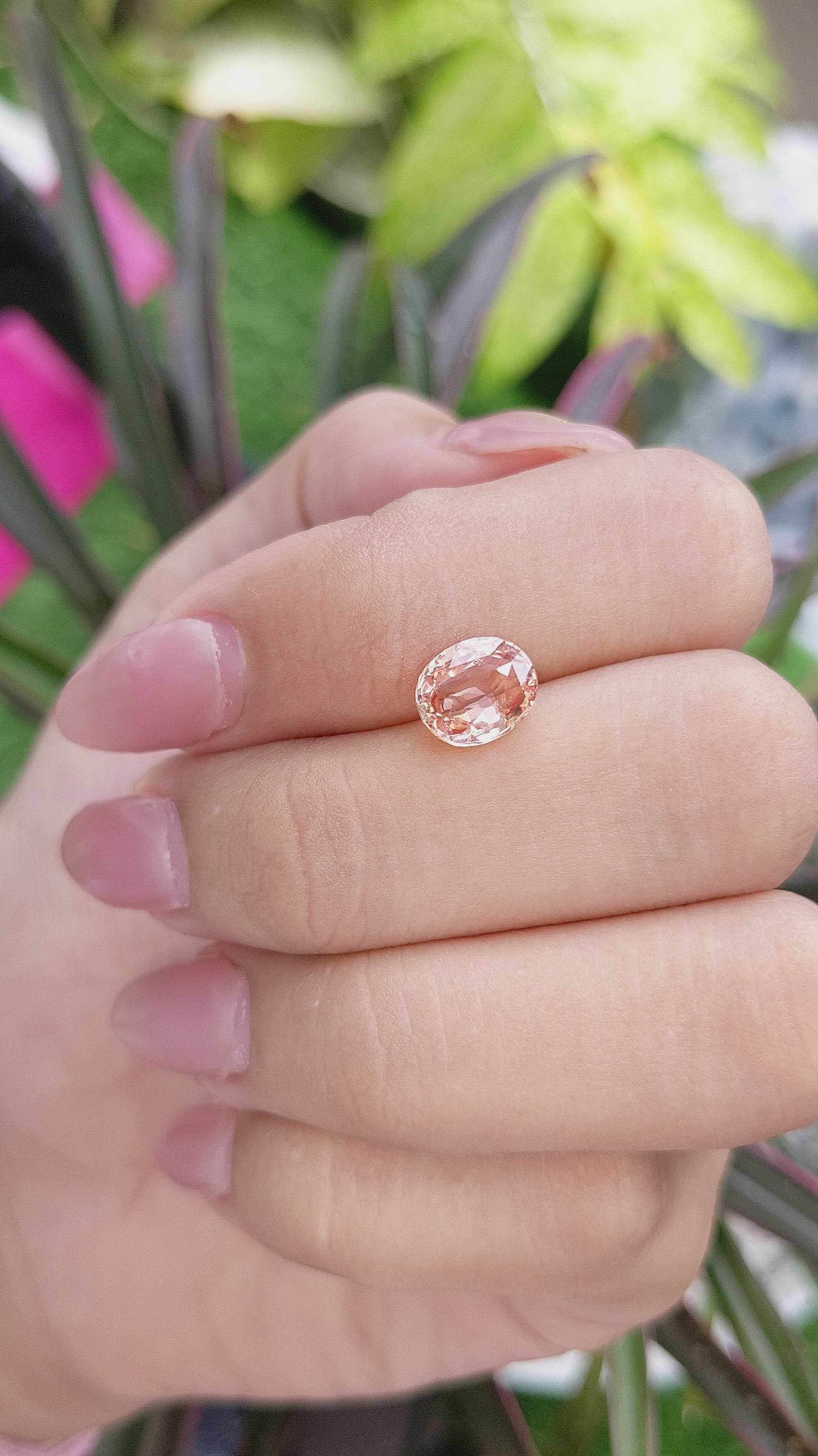 2.00 Ct. Padparadscha Sapphire from Ceylon (Sri Lanka) Size Video